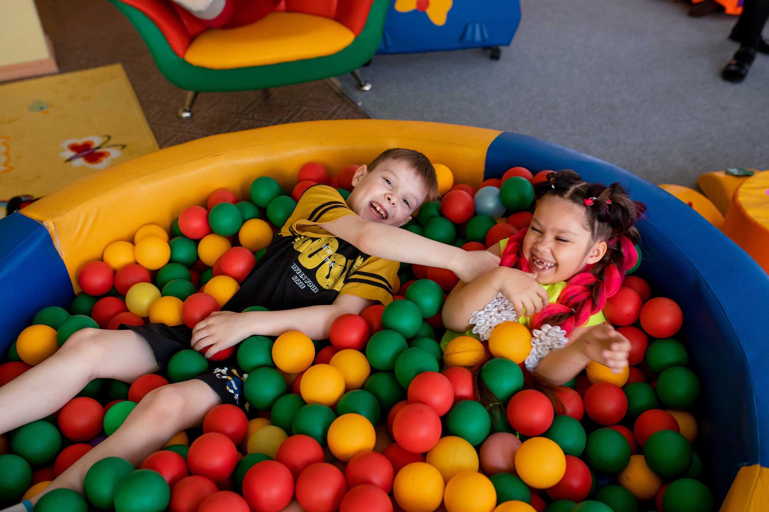 Выпускница Милена с группой. Семейный и детский фотограф город Тында Дарья