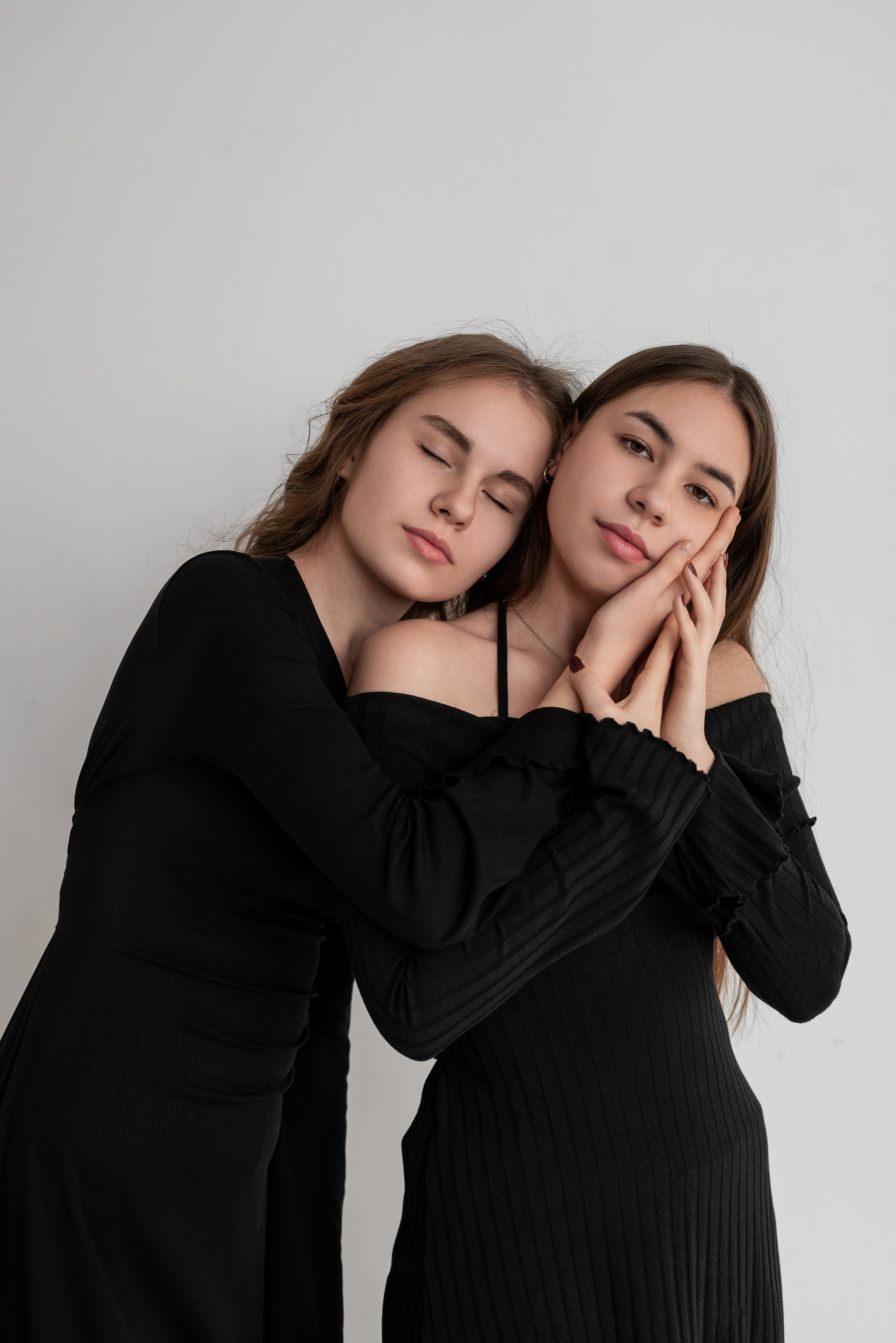 Полина и Эльвира. Фотограф в городе Салават