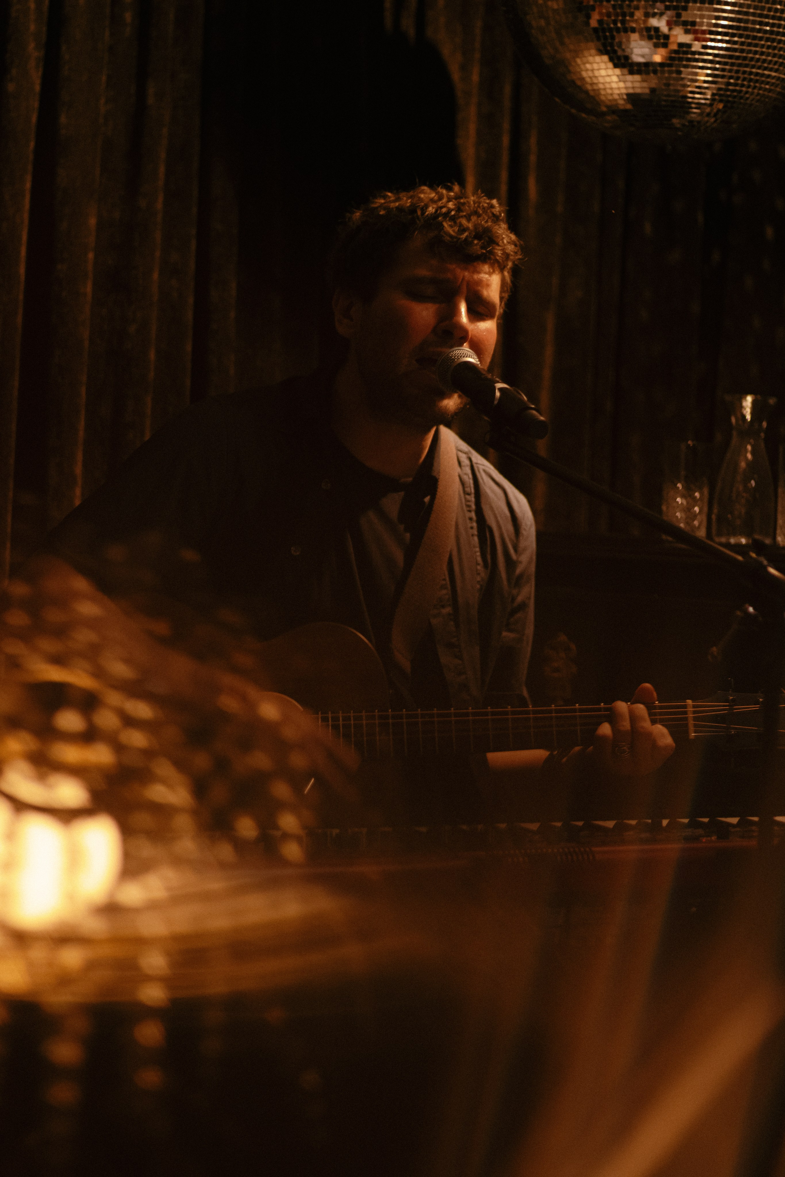 Квартирник Паши Артемьева. Портретный и репортажный фотограф Настя Куприянова