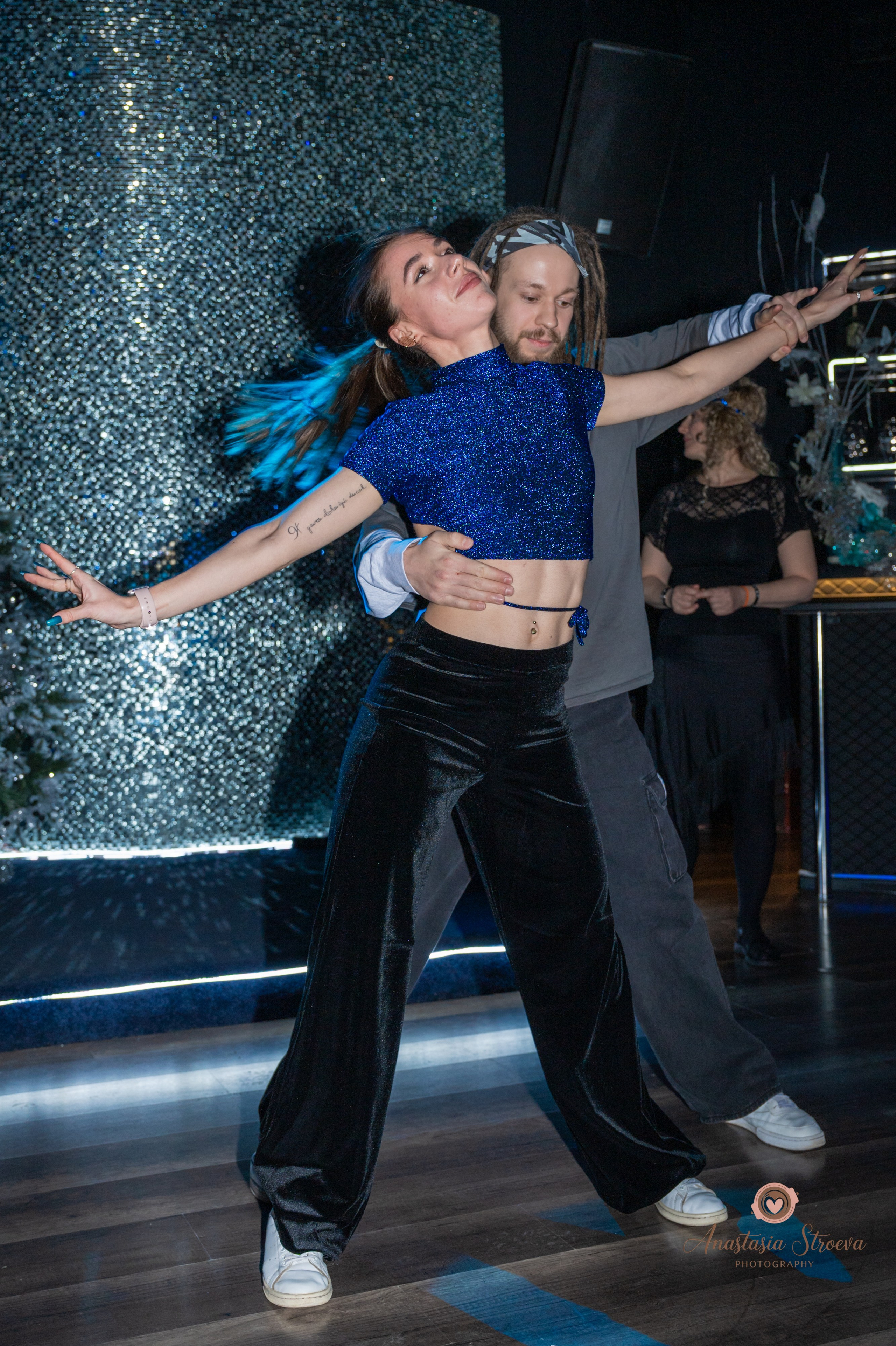 Танцевальное путешествие в 90е. Семейный и детский фотограф в Королеве, Москве и Московской области Строева Анастасия