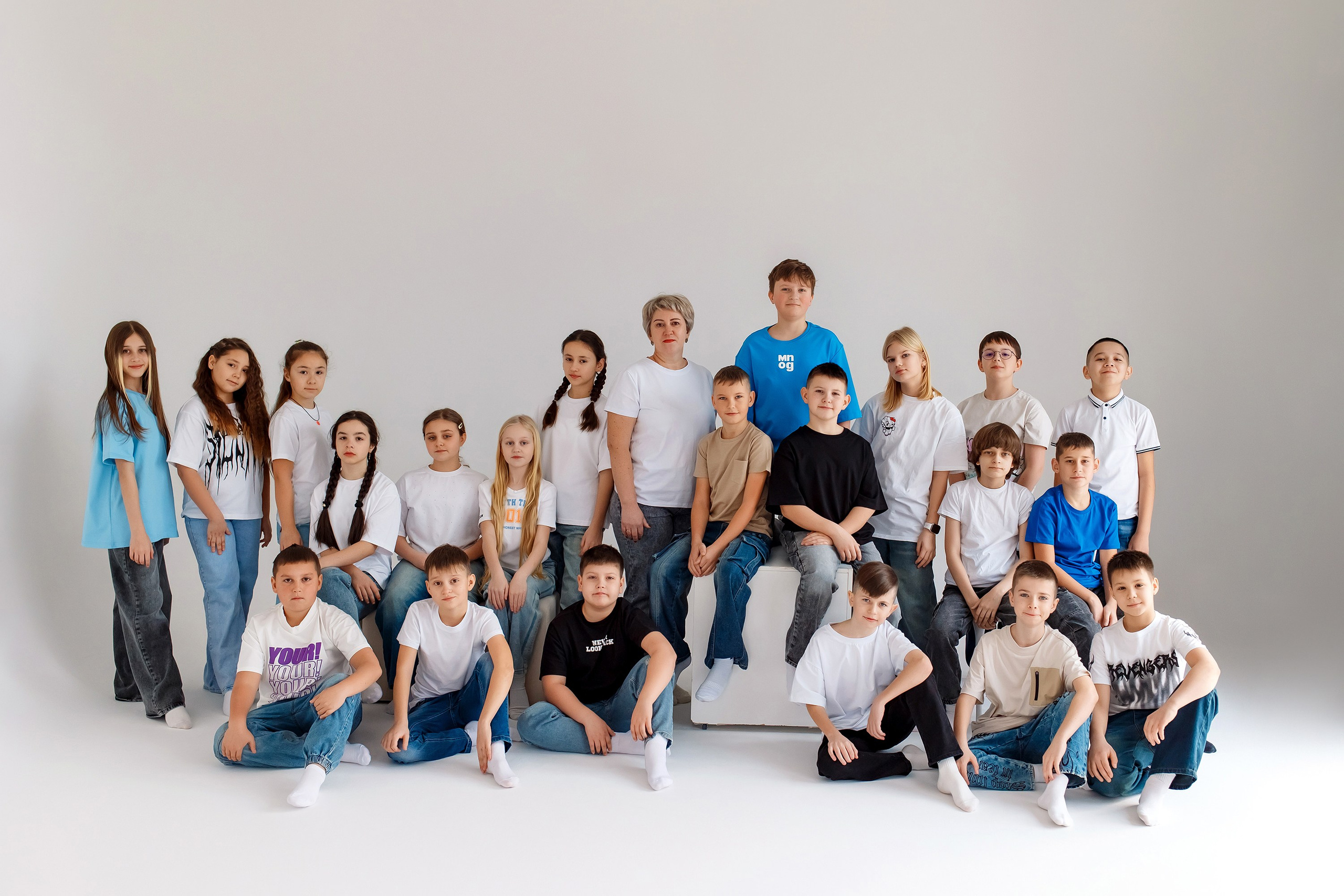 4 класс съемка в фотостудии. Фотограф Любовь Корниенко, Примоский край