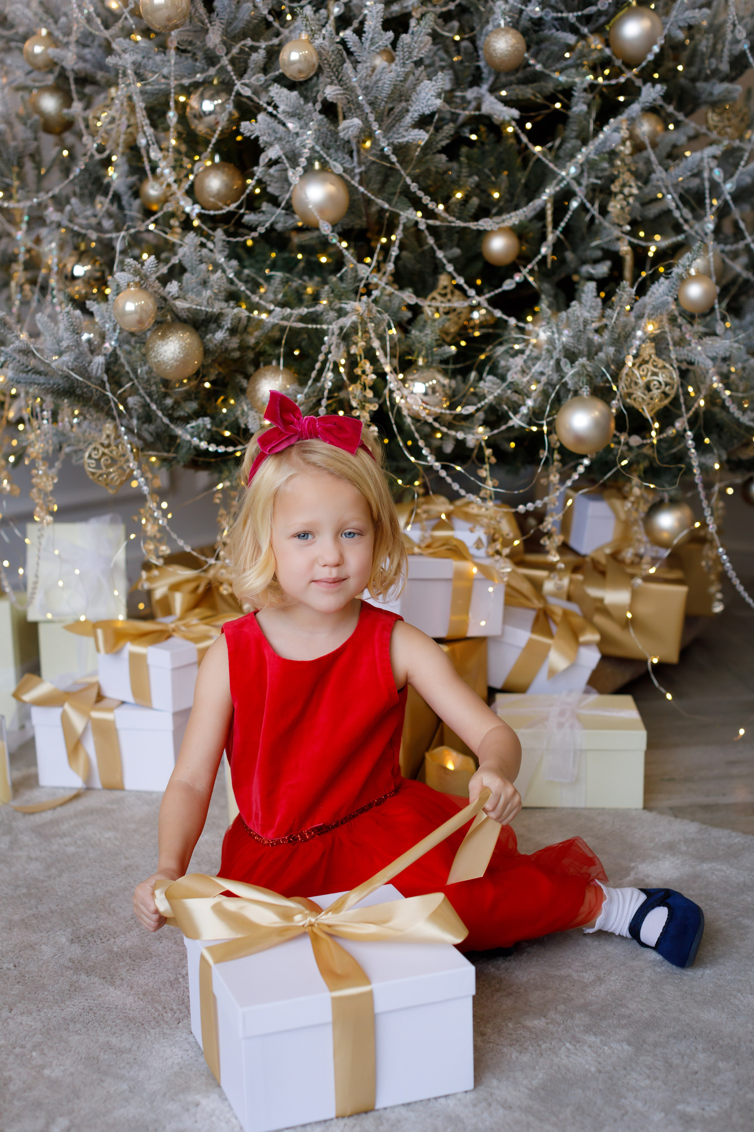 Семейная новогодняя съёмка в студии. Портретный и семейный фотограф Юлия Герман