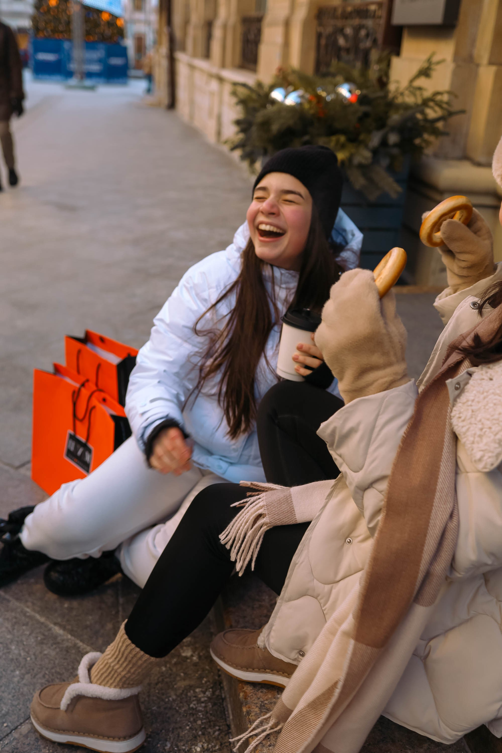 Мама с дочкой