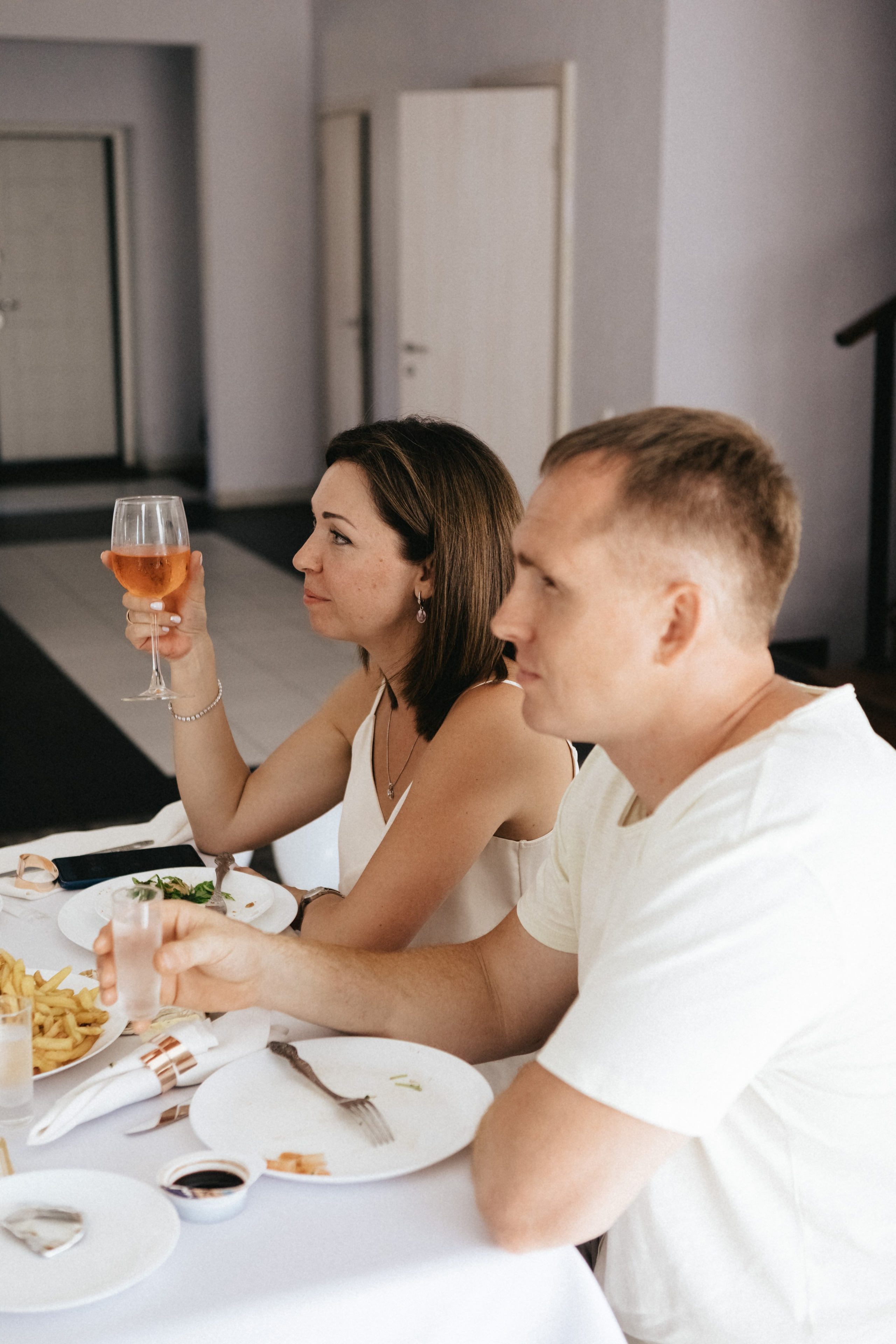 Лиза и Сережа. Роспись и тусовка в коттедже. Свадебный и портретный фотограф в Москве Анастасия Масюк