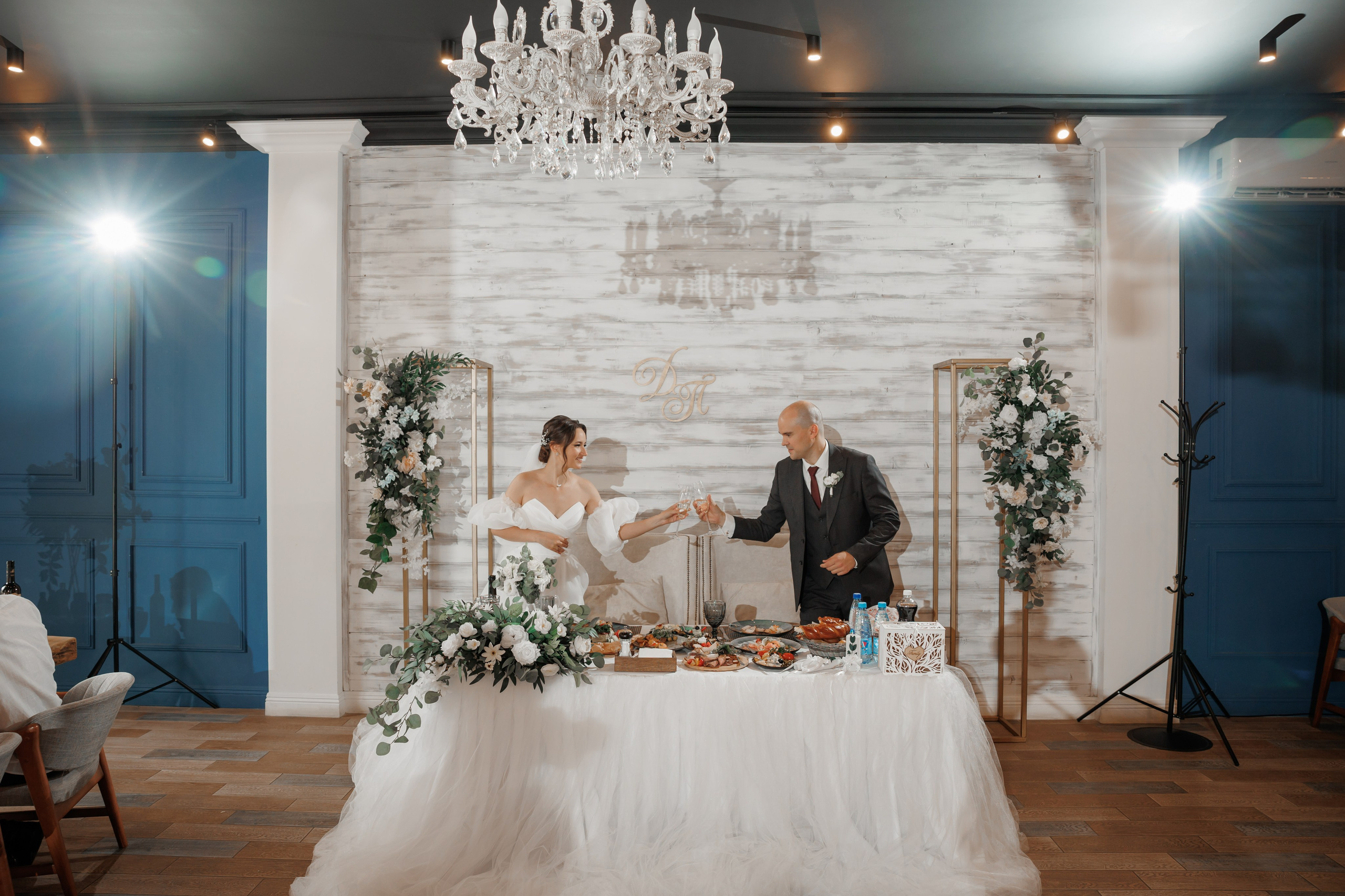 Полина и Дмитрий, загородный клуб «Барин», ЗАГС в г. Пушкино. Свадебный и репортажный фотограф (Москва, Королев и другие)