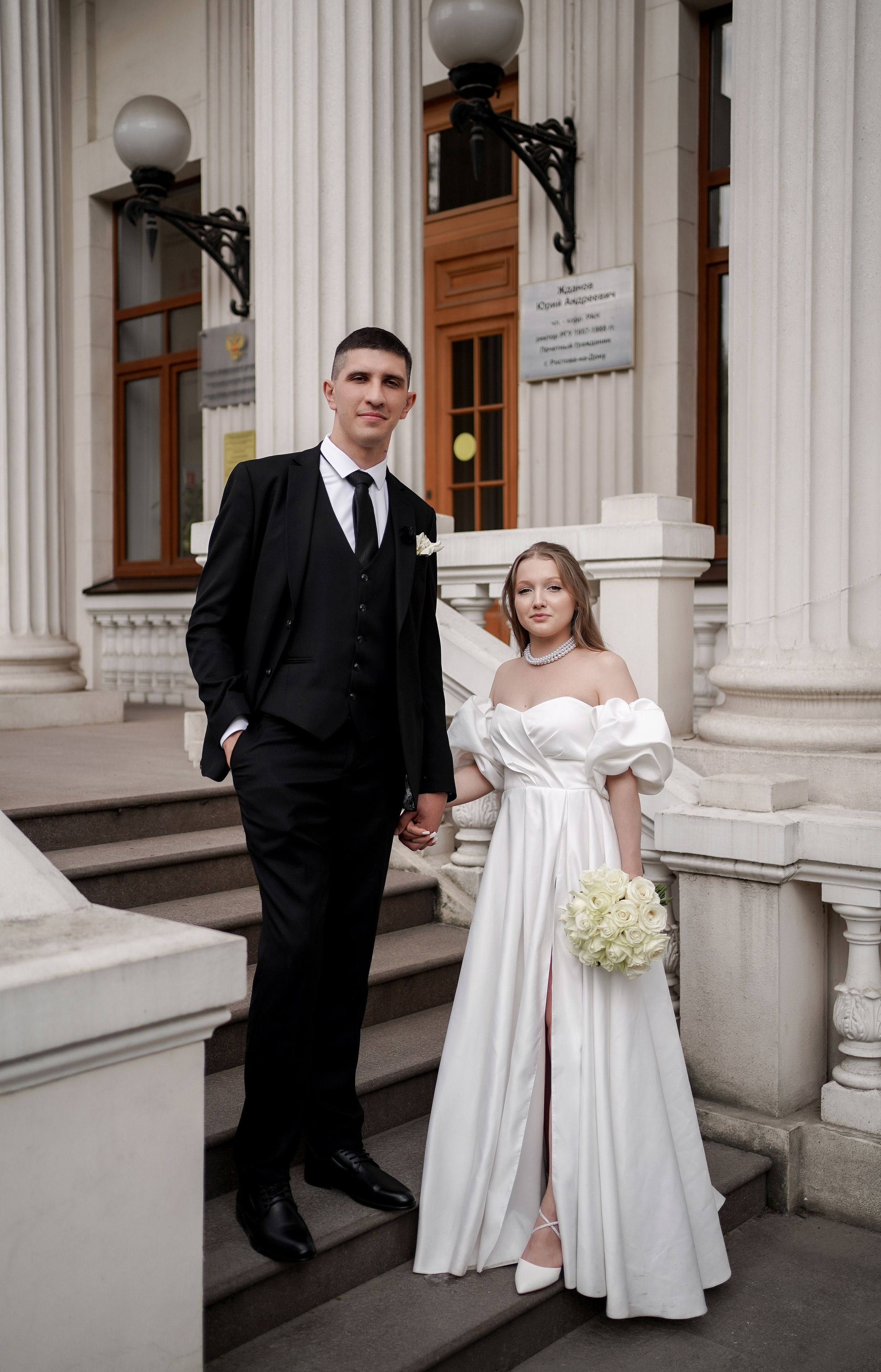 Свадебная прогулка Жанны и Рамиса в парке имени Октябрьской революции. Свадебный фотограф в Ростове-на-Дону. Таинство Крещения и Венчания, семейные фотосессии. Алёна Чёботова