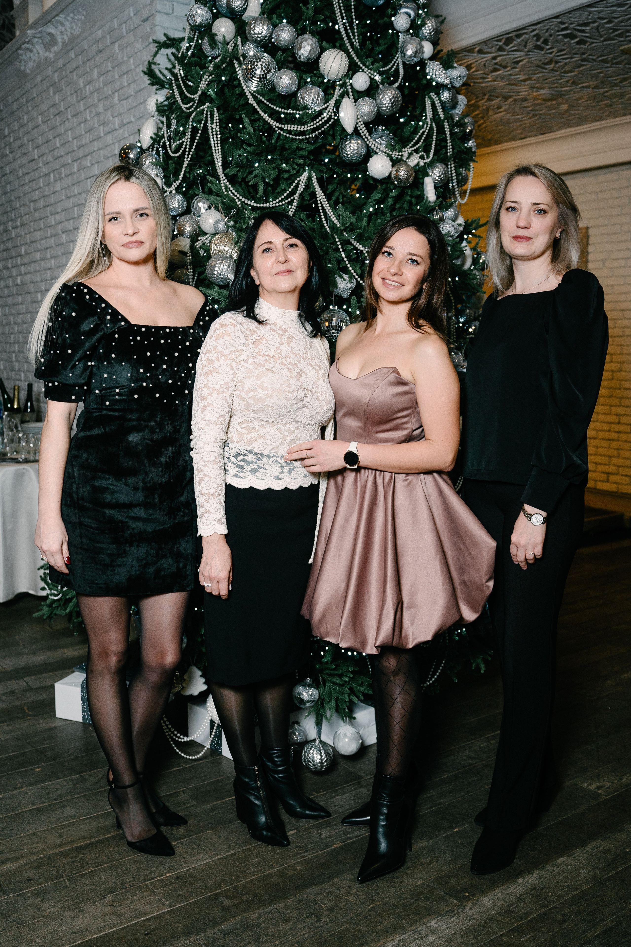 Новогодний вечер в Артисте. Свадебный и семейный фотограф в Воронеже Анастасия Бойко