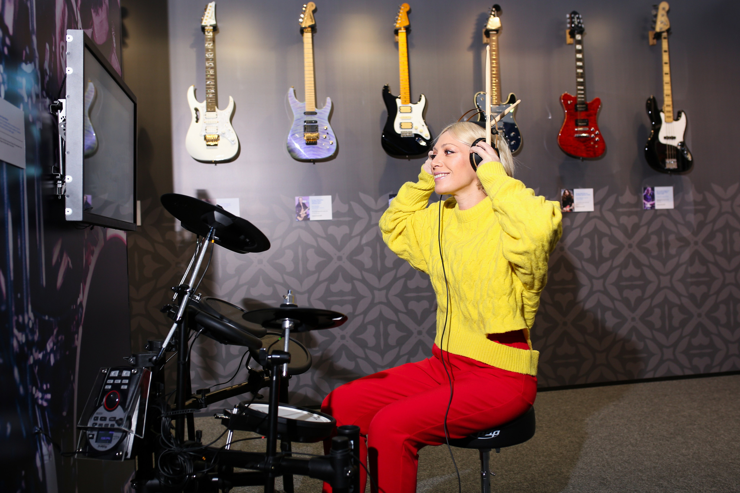 Репортажная съёмка для инфобизнеса и премьеры | Видео и фото контент | ZPROD. Фото и видеосъемка | продакшн студия ZPROD