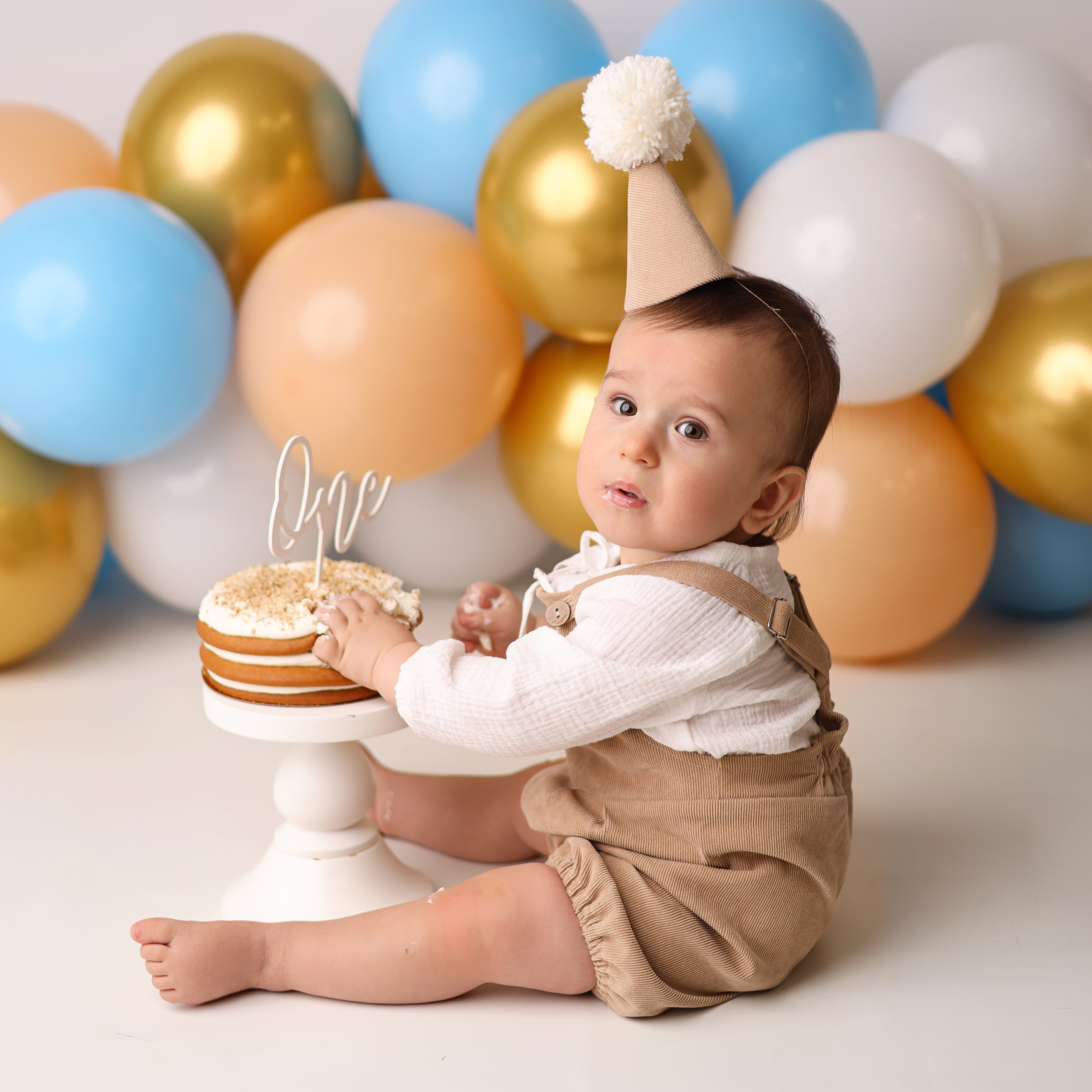 Каталог костюмов для мальчиков 9-12 месяцев. Фотограф новорожденных Москва. Ньюборн фотограф Москва