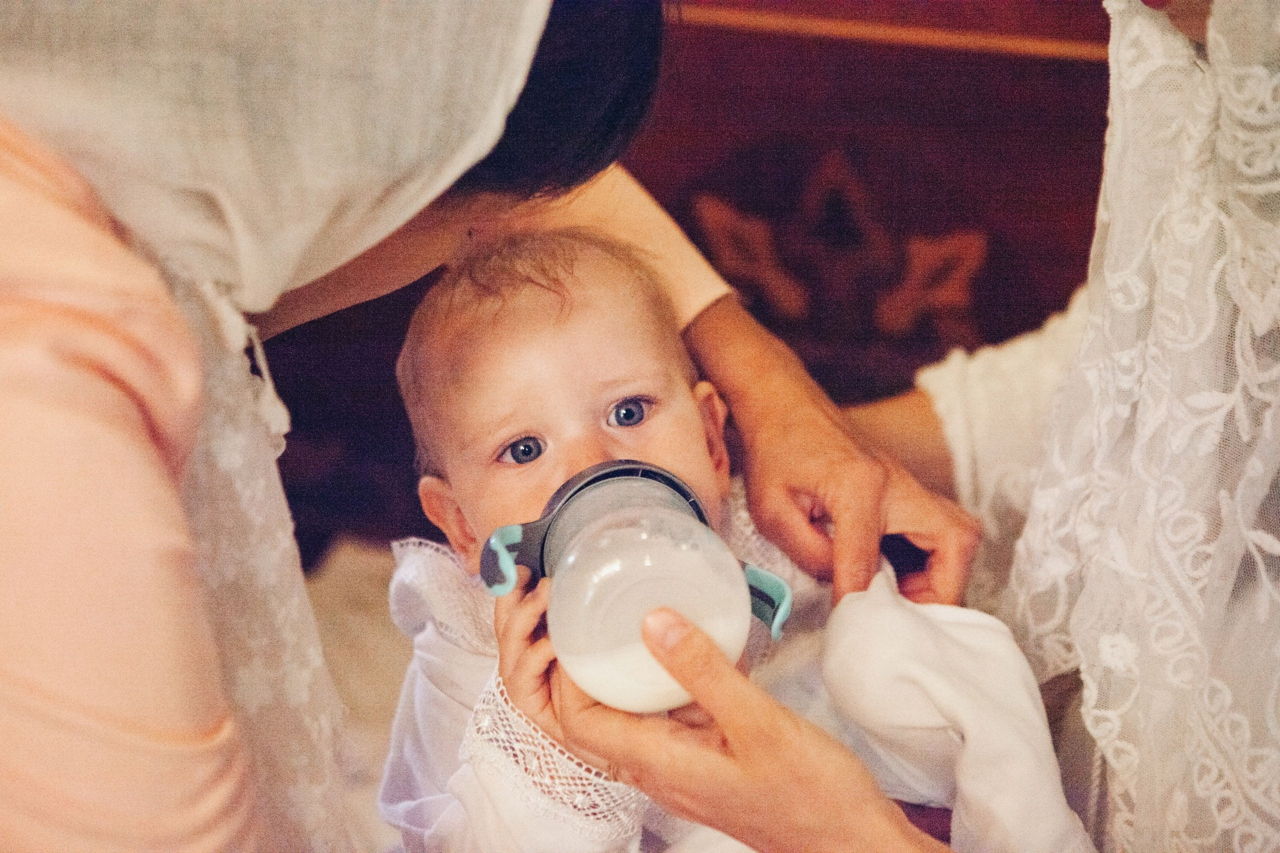 Крещение ребенка в церкви. Фотограф Ольга Ефремова