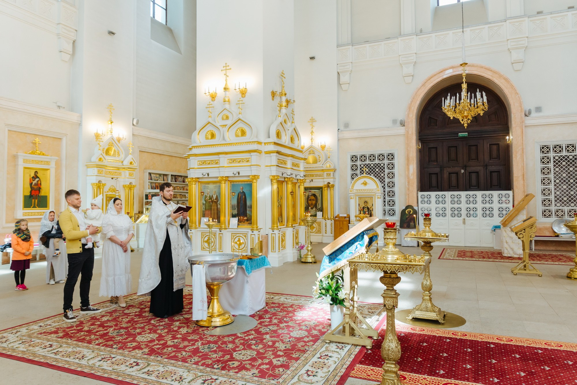 Крещение Екатерининский собор Пушкин. Фотограф крещение венчание в Петербурге! Помогает подобрать храм и посоветовал душевного батюшку в СПб