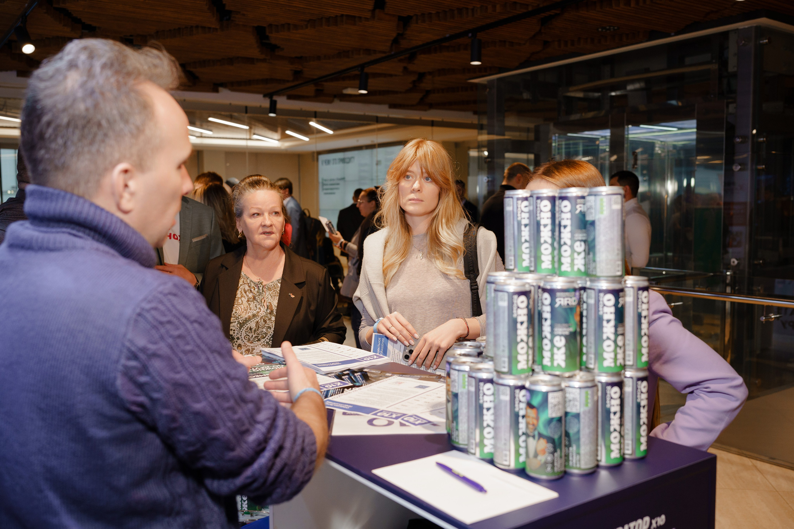 Репортажный фотограф на конференцию в Москве. Репортажный фотограф в Москве Саша Дружинина