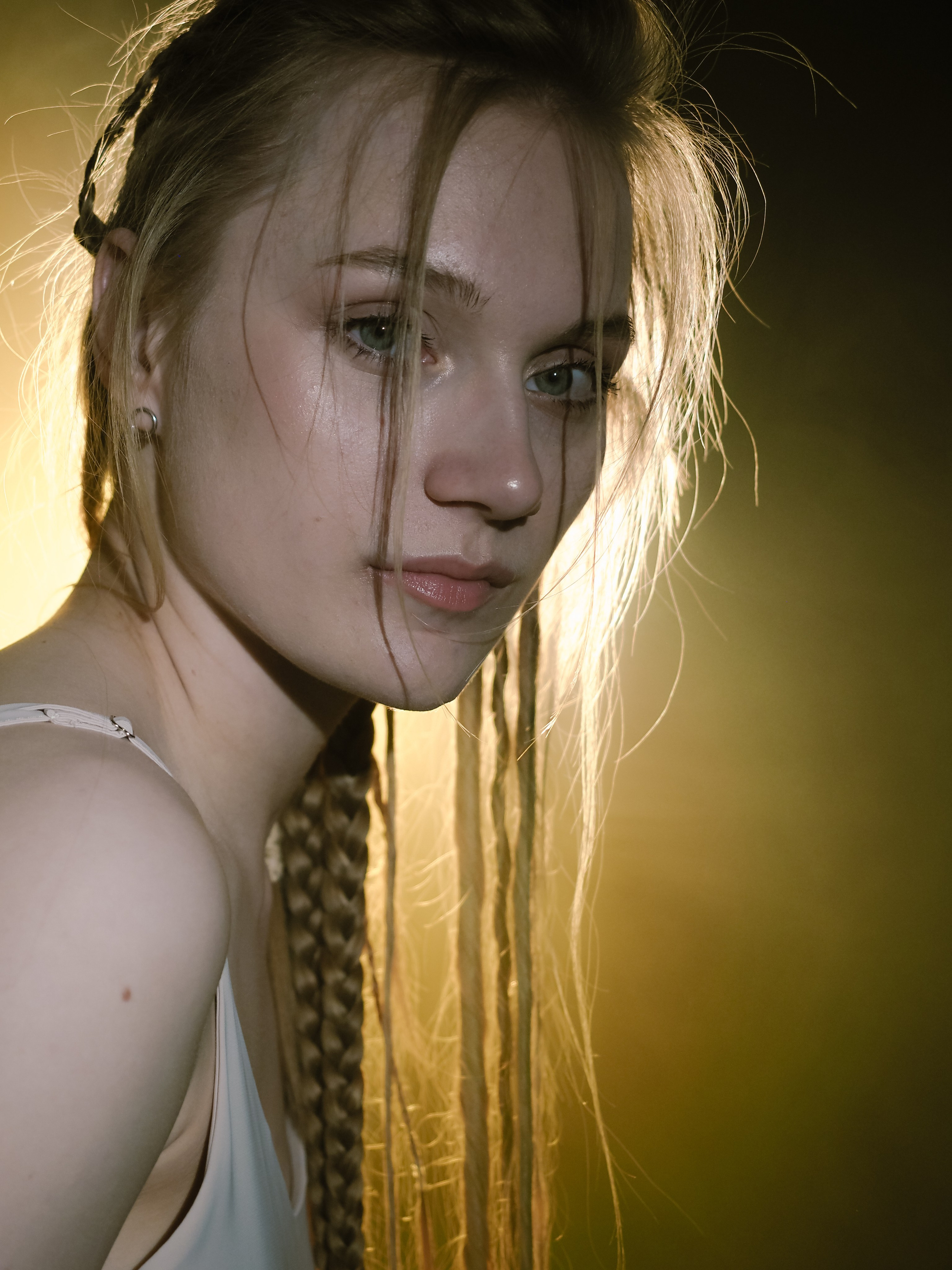 Студийный свет — дым. Фотограф Рязань. Семейный Свадебный фотограф