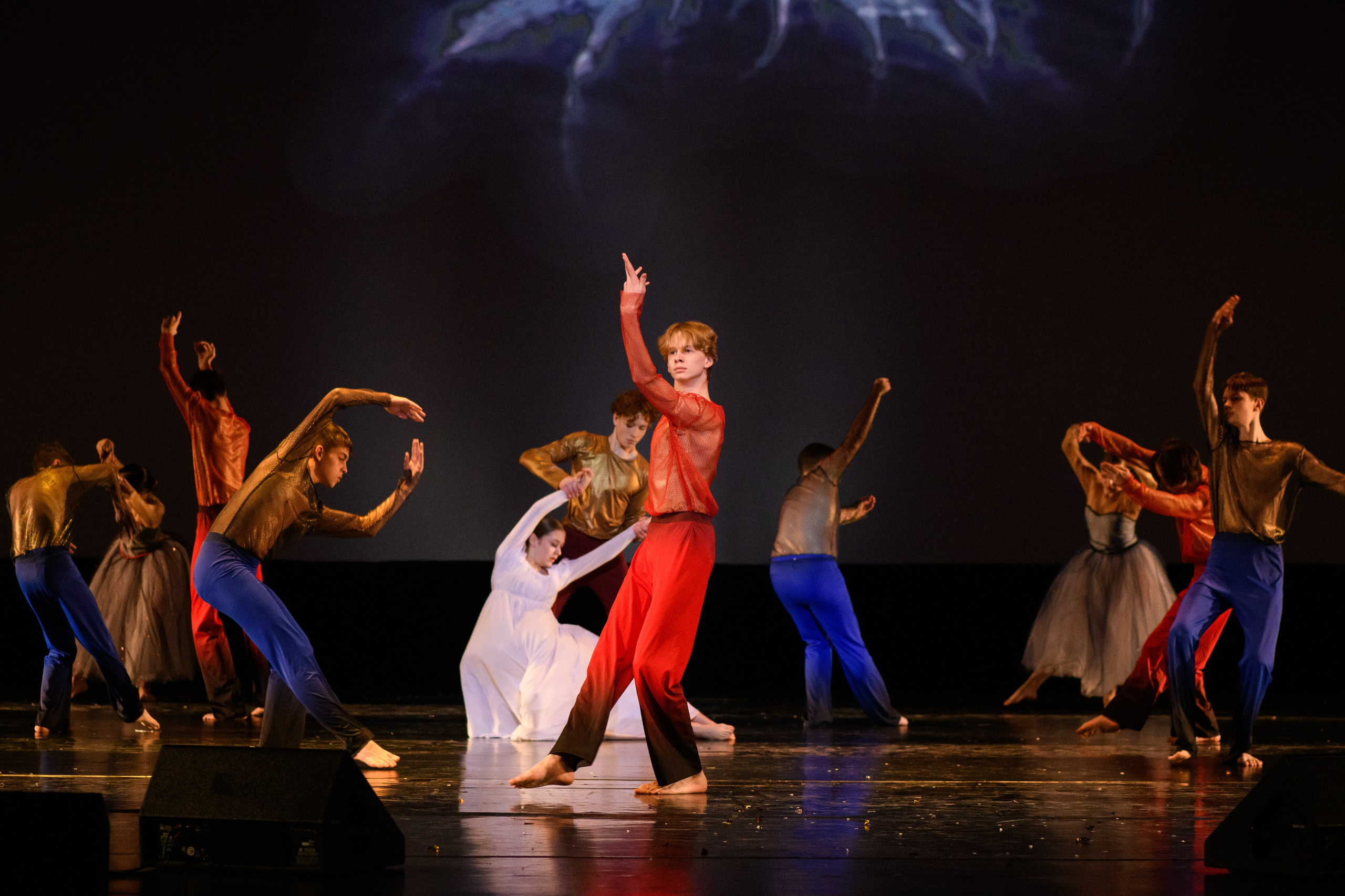 23 апреля, часть 2, БКЗ Октябрьский, г. Санкт-Петербург. Золотое яблочко