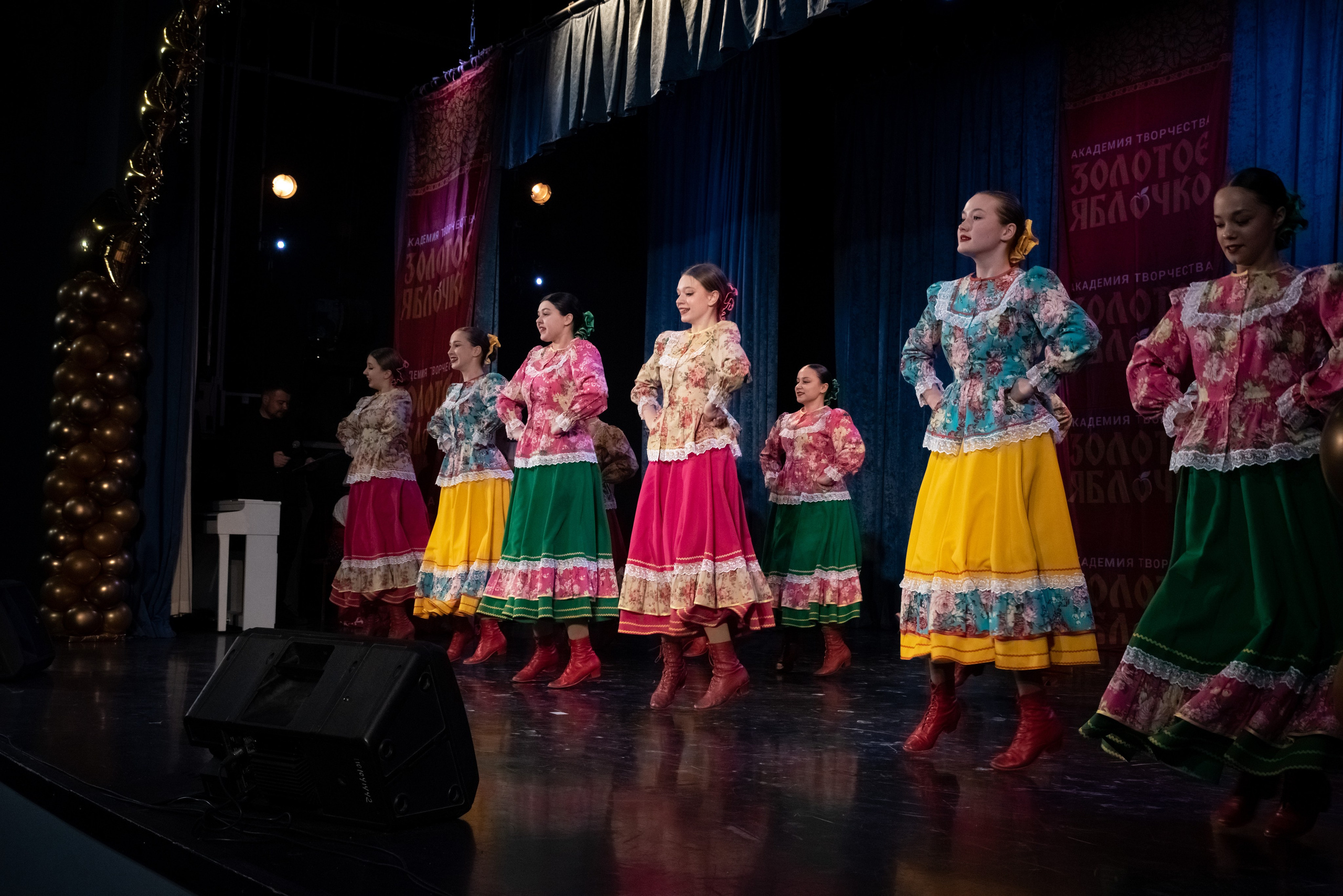 7 декабря, г. Выборг. Золотое яблочко