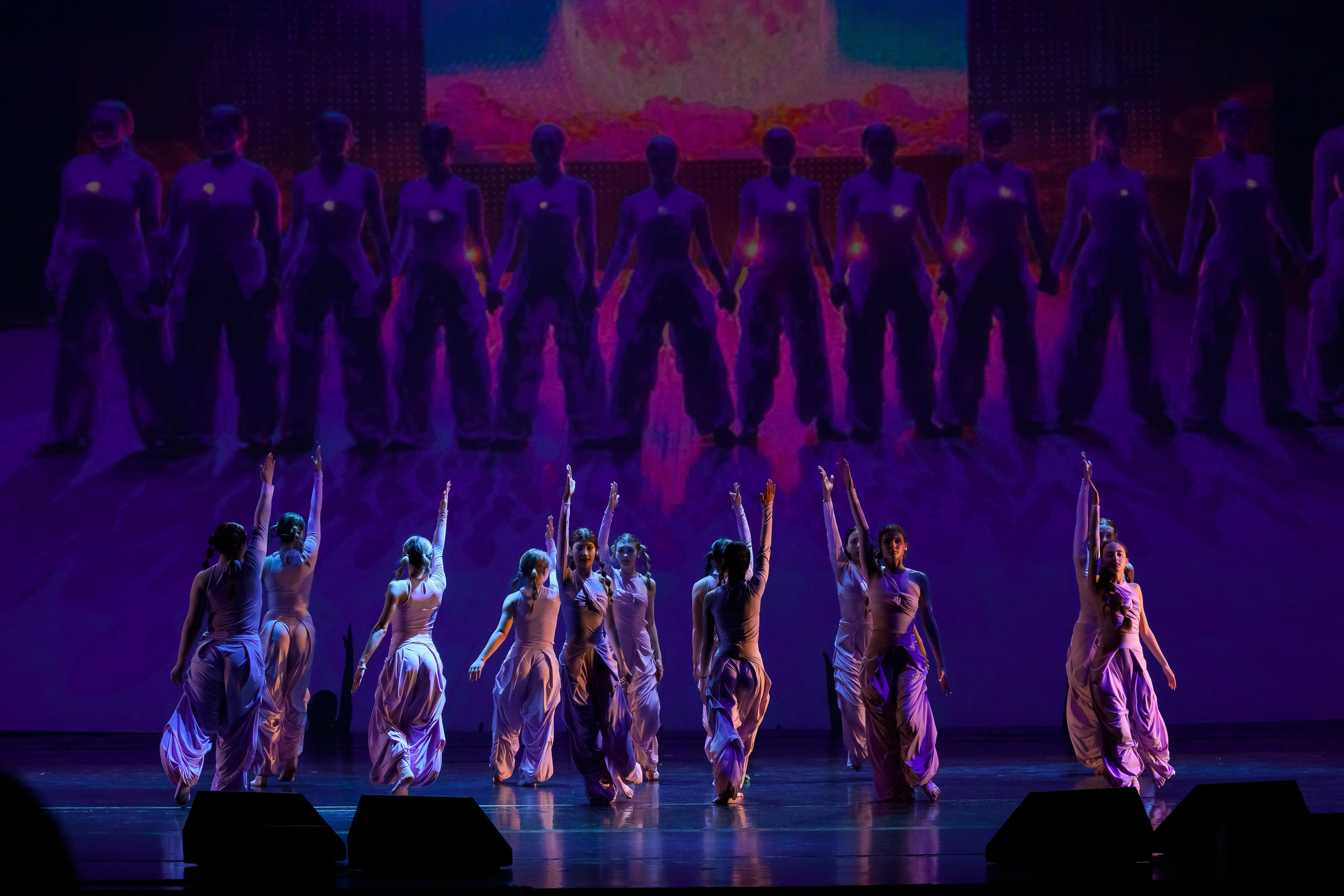 23 апреля, часть 2, БКЗ Октябрьский, г. Санкт-Петербург. Золотое яблочко