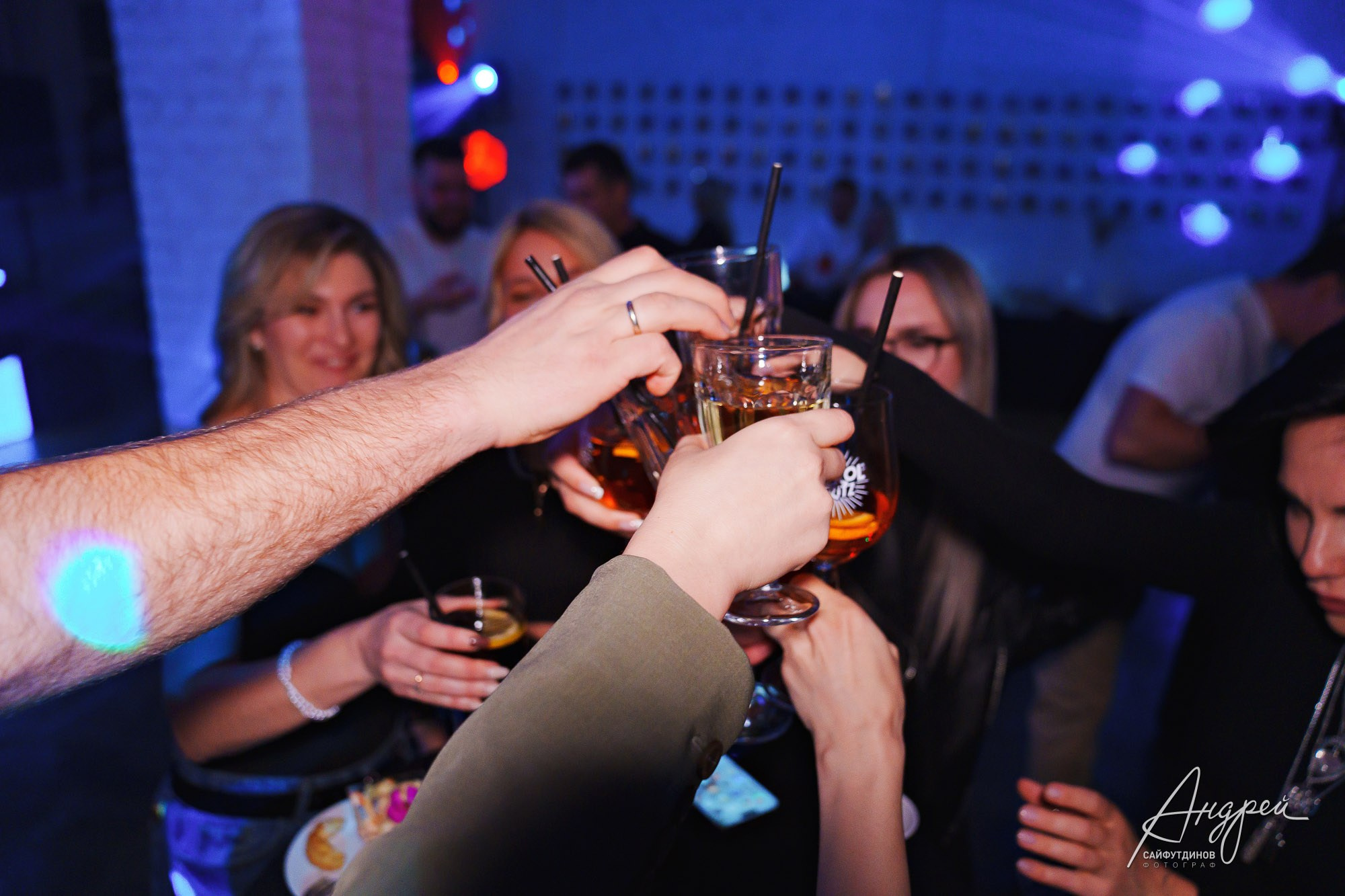 Репортажная фотография дня рождения. Свадебный и семейный фотограф в Ростове-на-Дону. Андрей Сайфутдинов