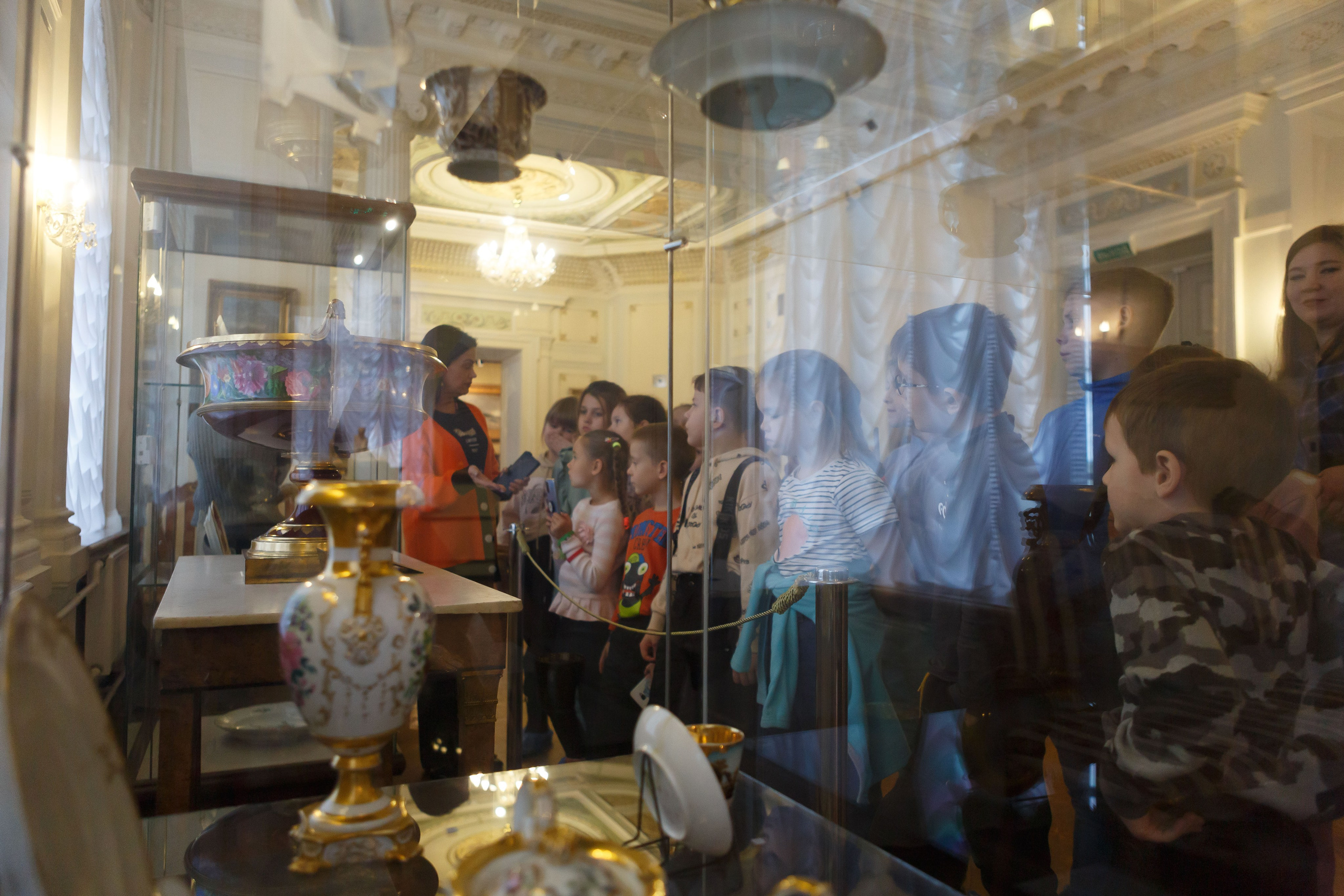 Экскурсия в Серпуховский историко-художественный музей. Выпускные альбомы и школьный фотограф в Подольске, Троицке, Щербинке, Москве и Московской области