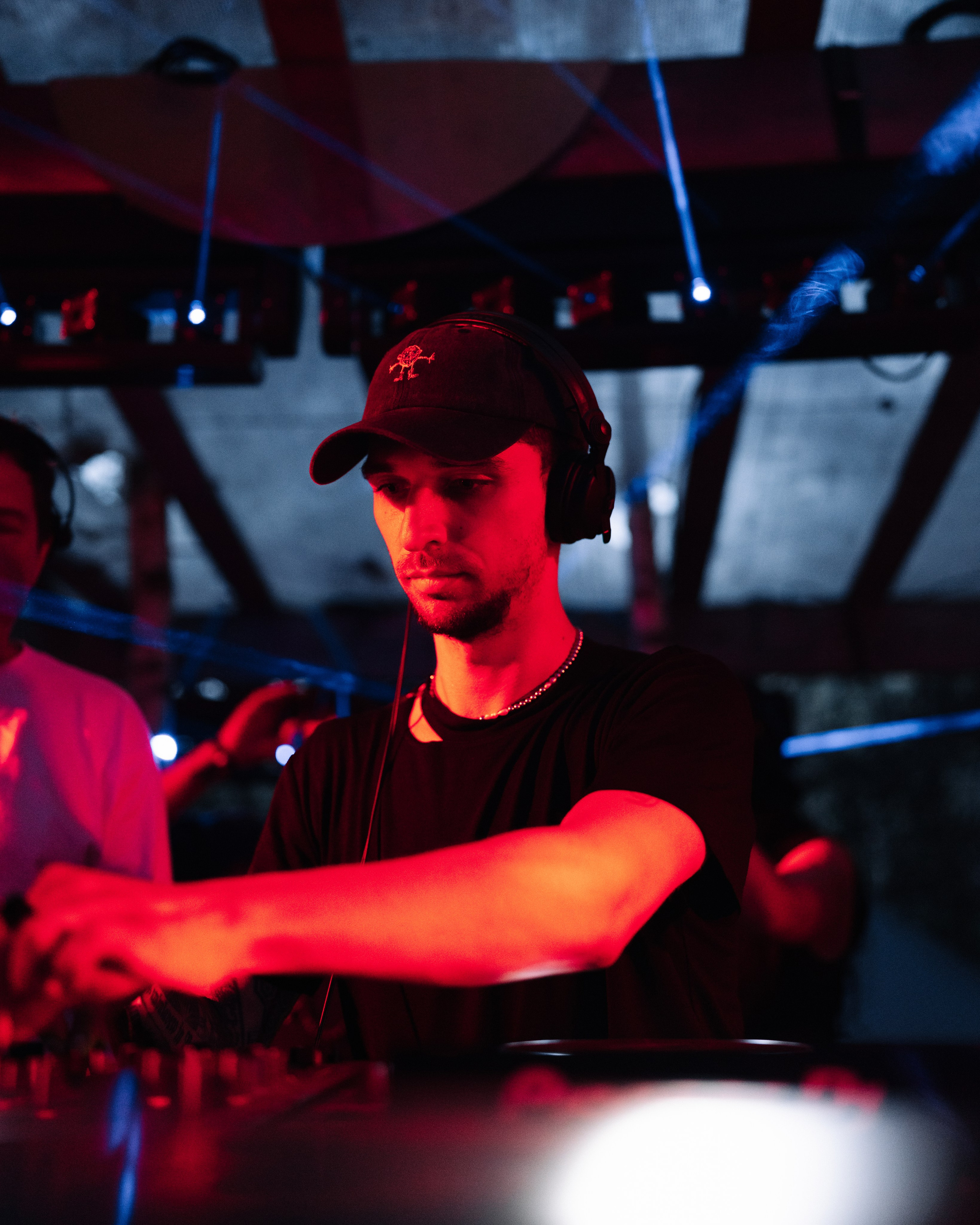 Signal 2024. @tomrus: Рустам Шагиморданов — фотограф