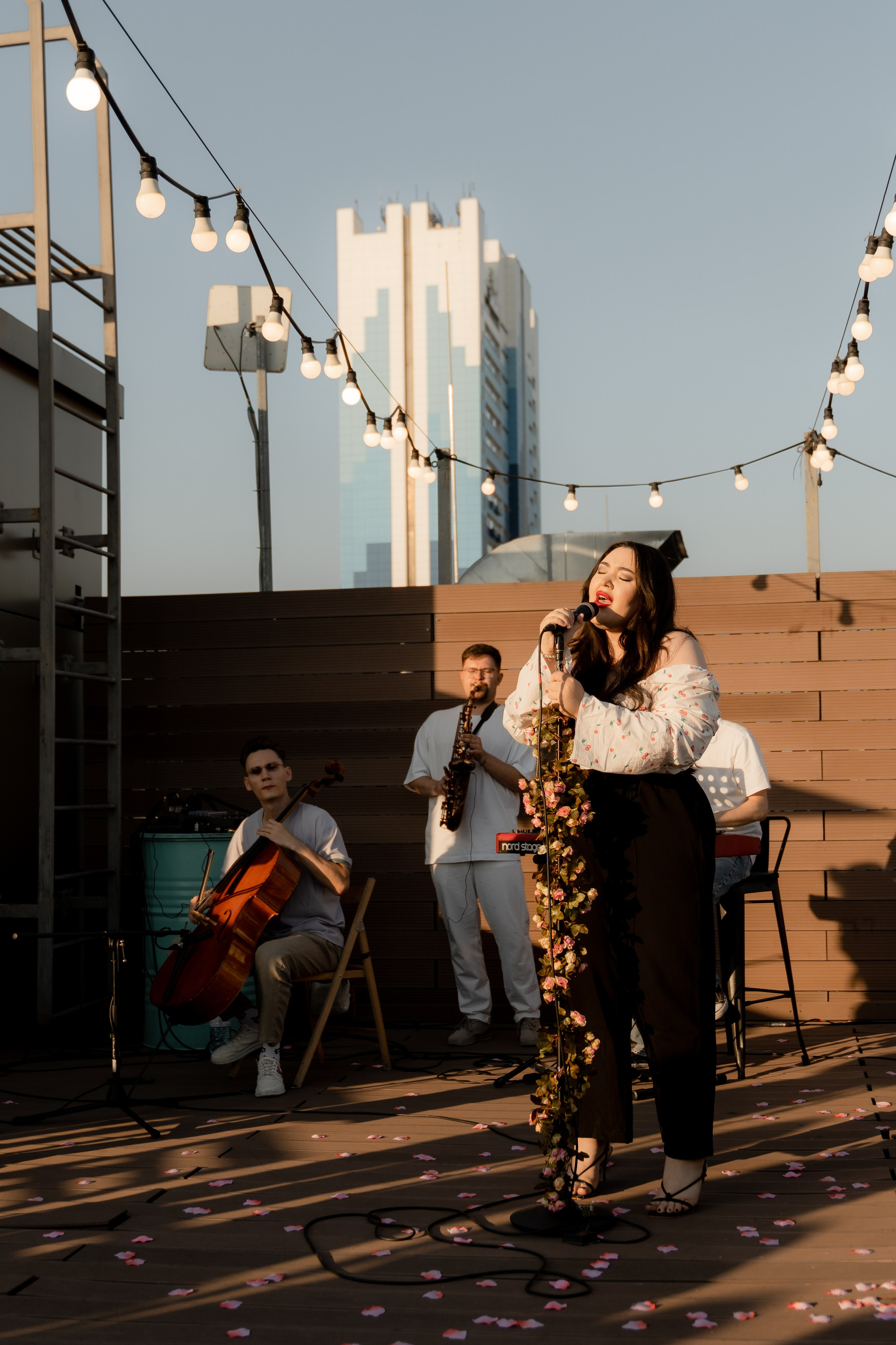 Концерт на крыше Вокальная школа Soulmade. Портретный и свадебный фотограф Алла Карени Москва
