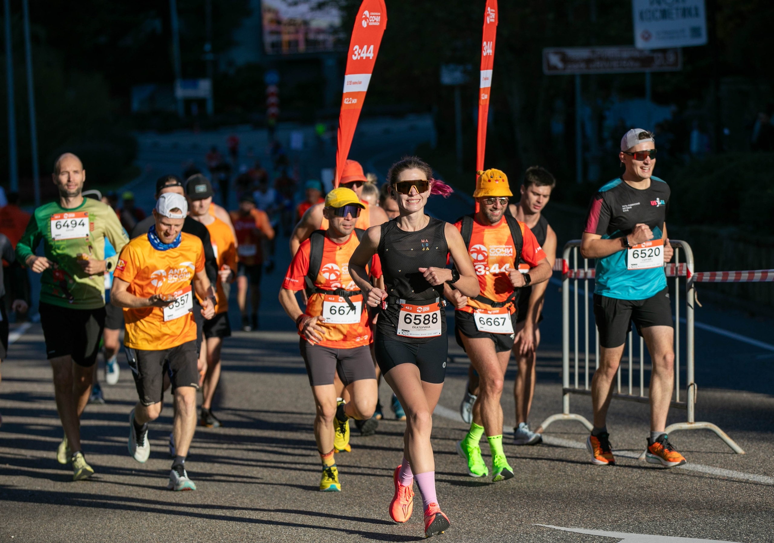 Сочи Марафон по бегу — 2025.11.03. Фотограф из Сочи Регина Труфанова