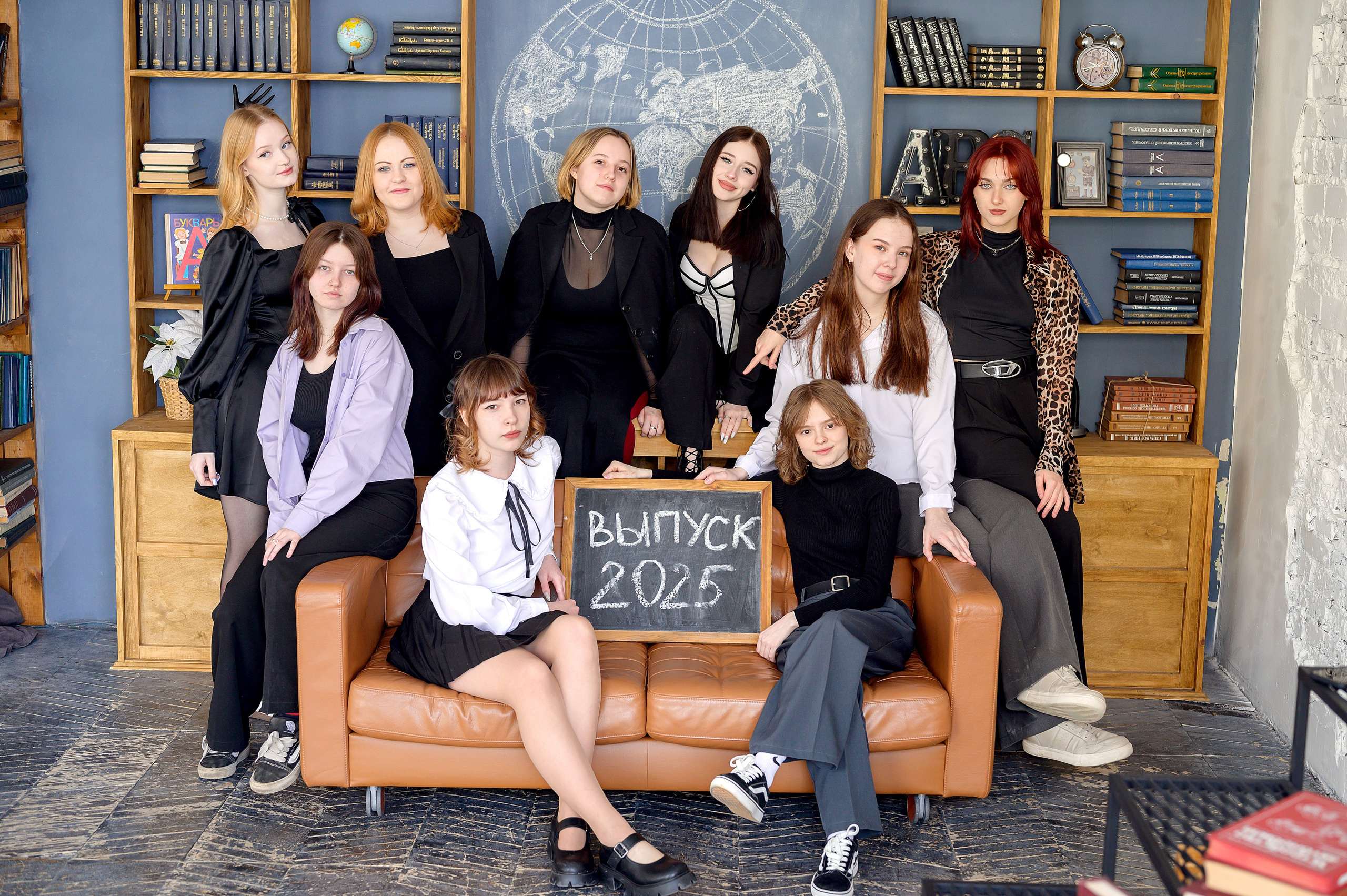 11 класс. студия. Фотограф новорожденных, семейный детский в Тюмени Татьяна Морозова