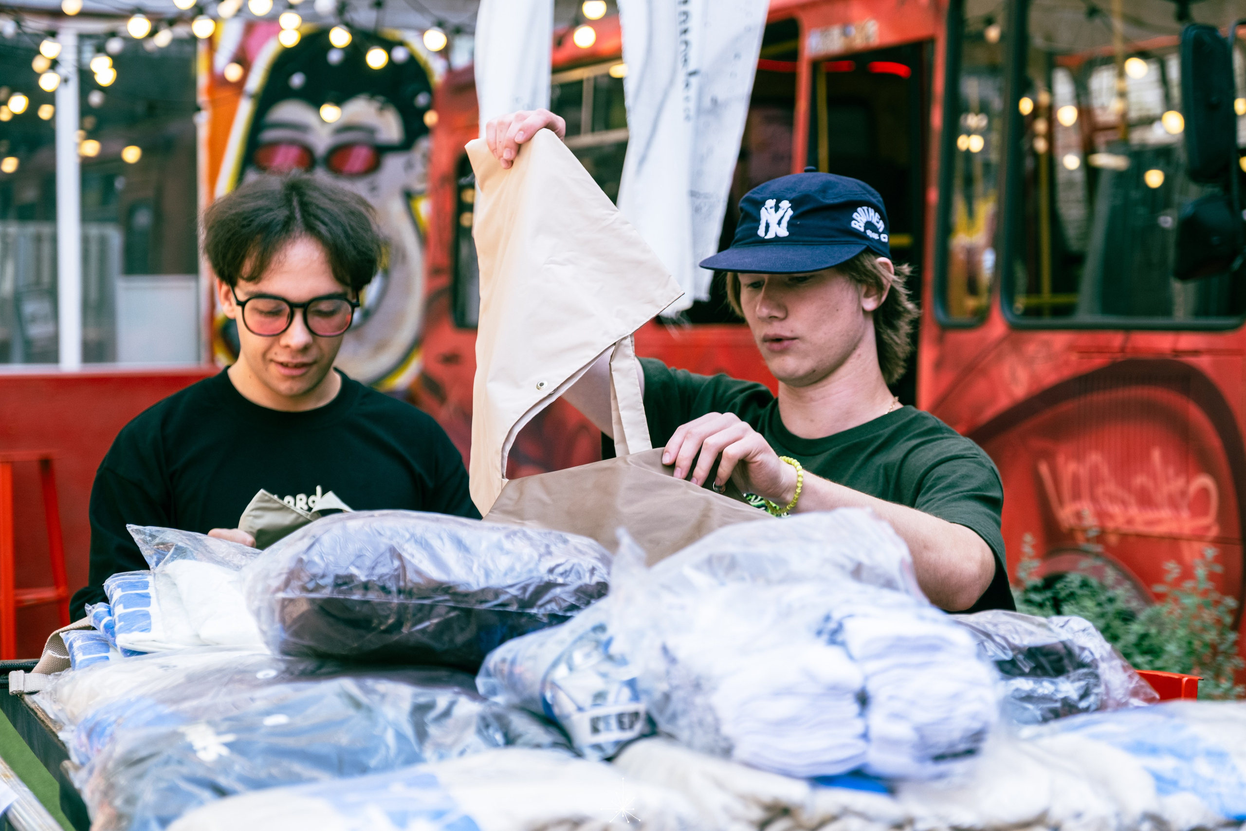 БЫТИЕ 2026 (@youlovebu). Соня бу тебя сфоткала