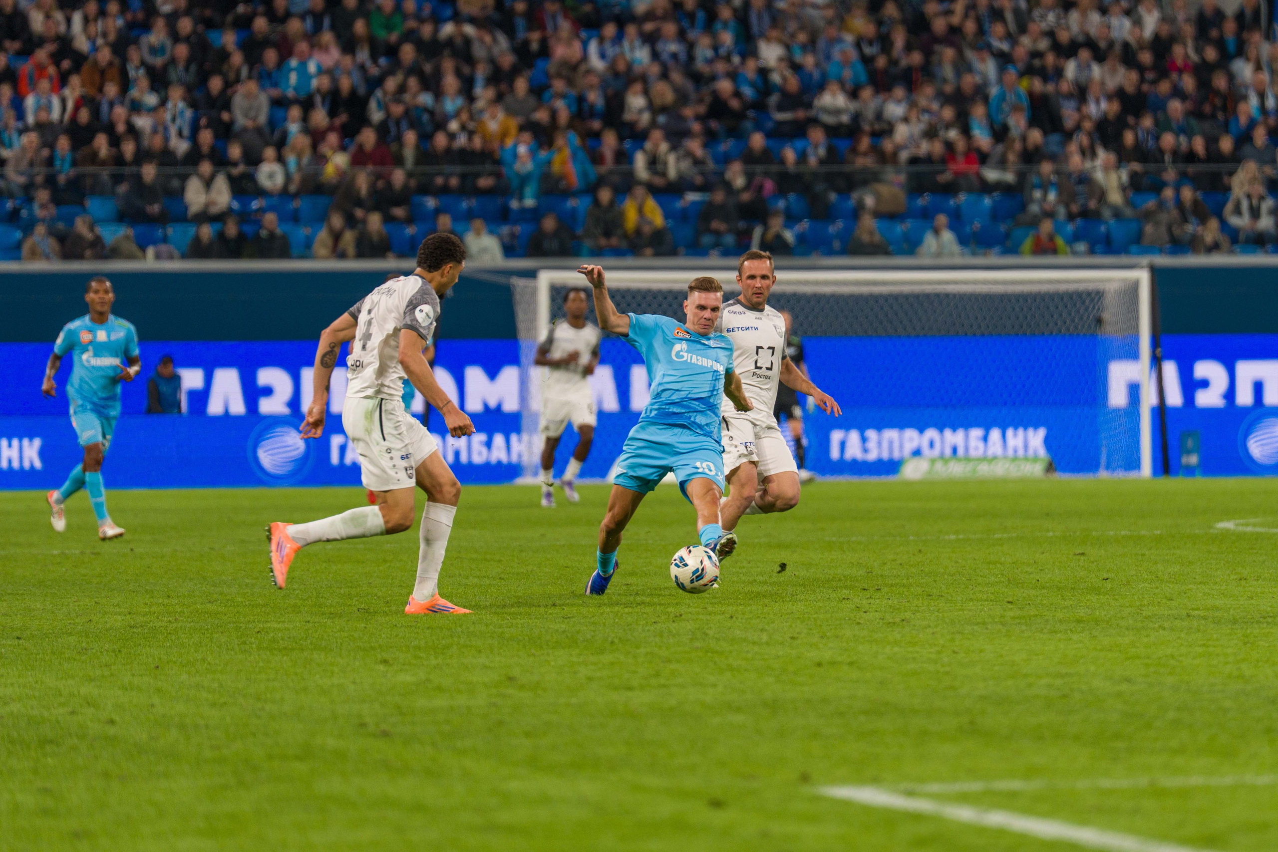 Zenit vs Baltika — RPL 2025/26 match gallery at Gazprom Arena | Anton Gauf. Sports Photographer in Saint Petersburg | Anton Hauff