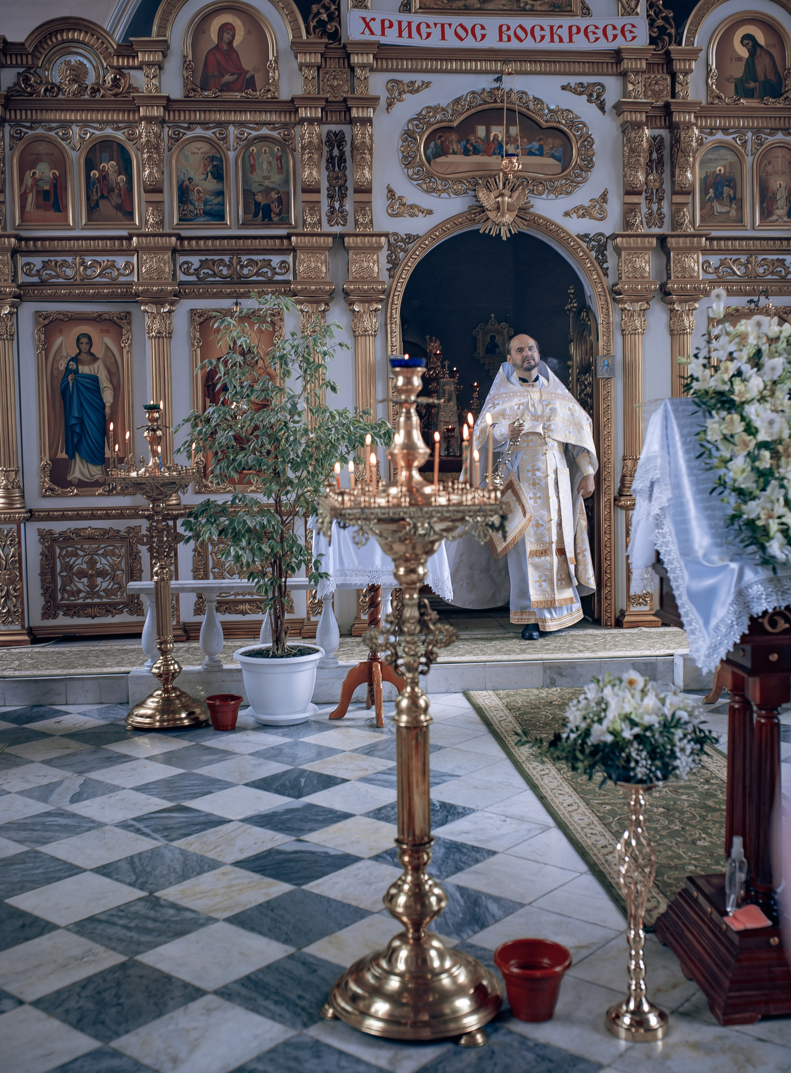 Воскресная служба в Рождественско-Николаевском храме. Фотографы крещения/венчания  Красноярск Татьяна и Вячеслав Переваловы