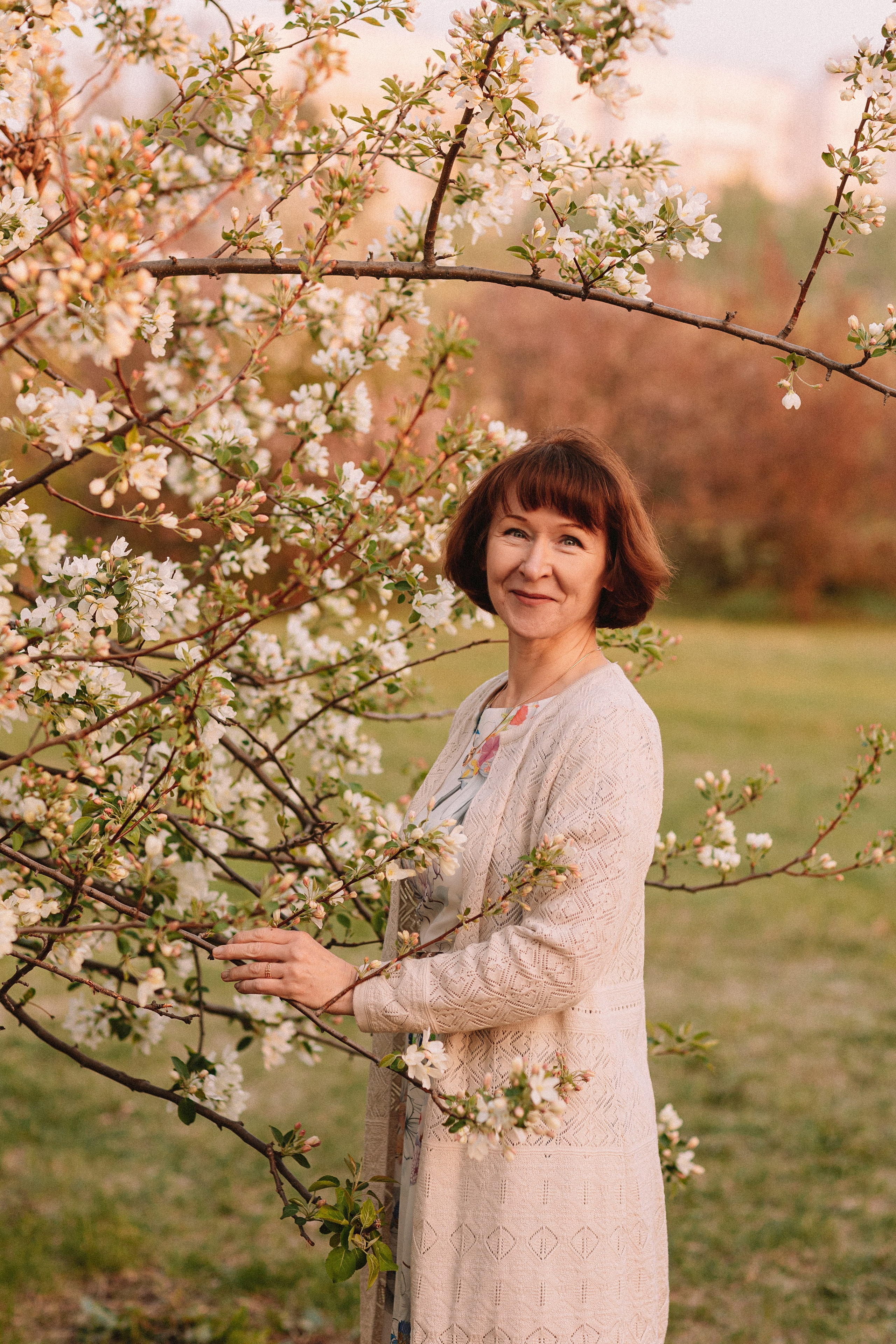 Яблони. Семейный фотограф Тюмень, фотограф на роды Салмина Мария