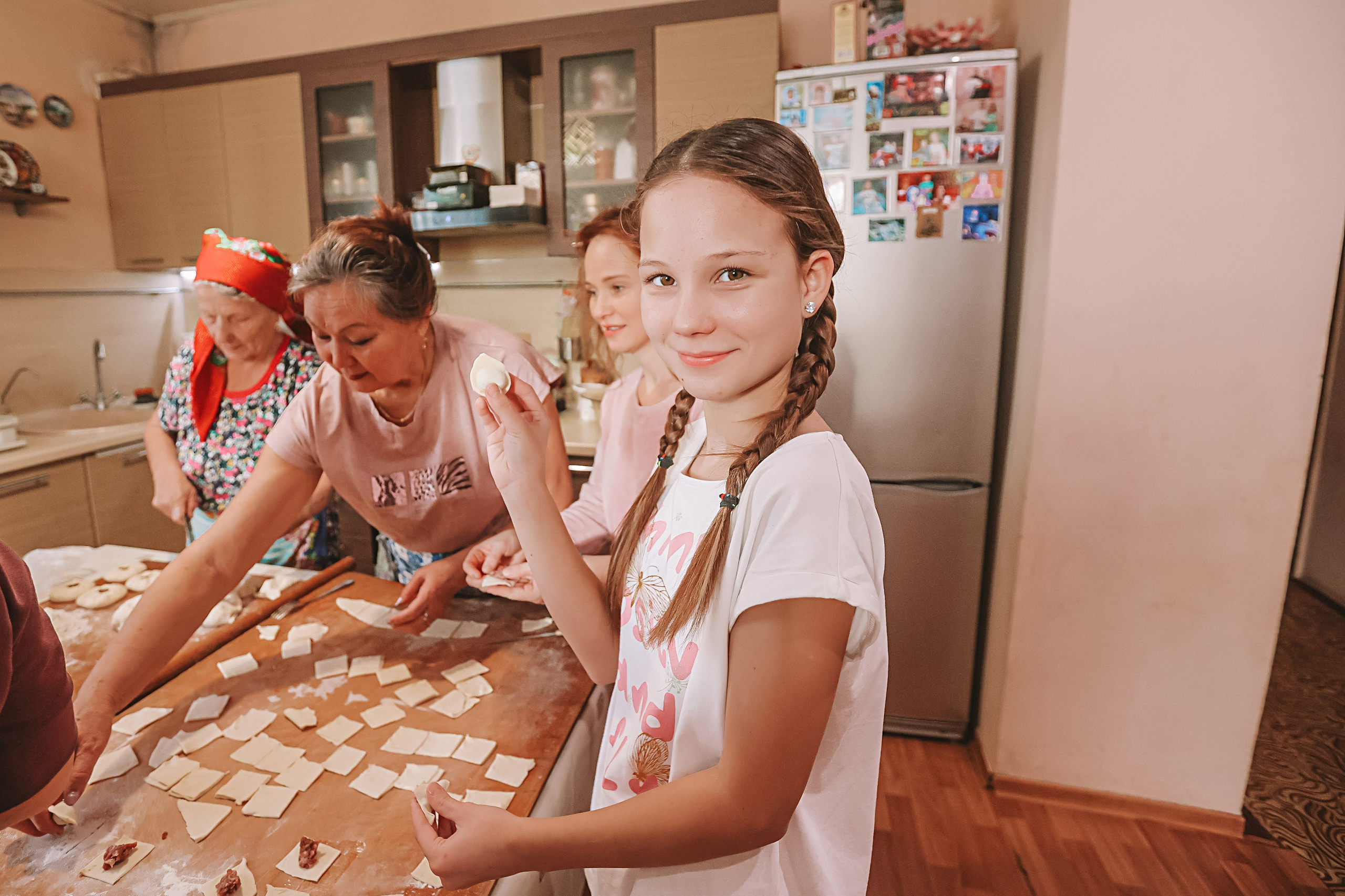 Большая семья репортаж. Семейный фотограф Тюмень, фотограф на роды Салмина Мария