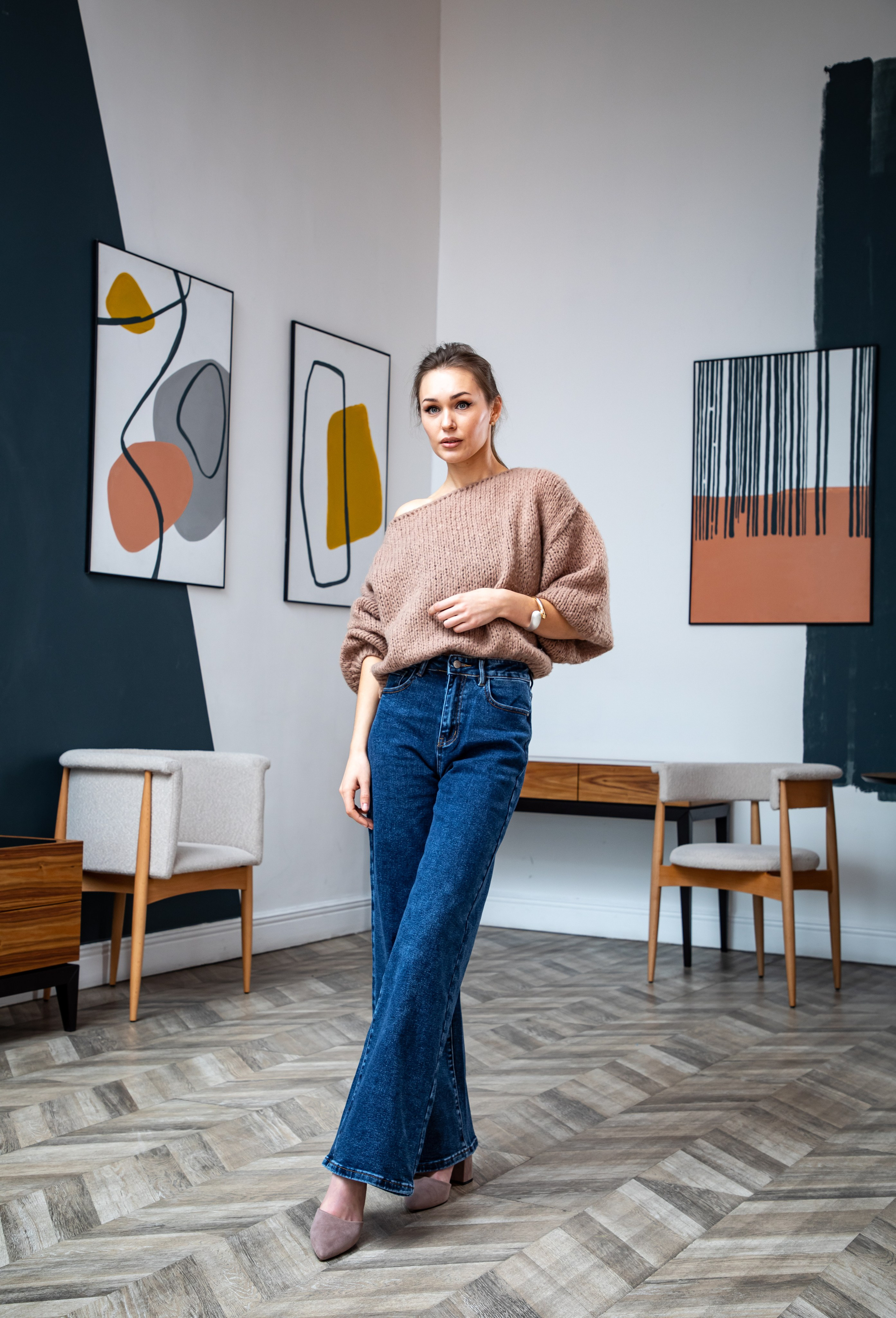 Фотосъемка для маркетплейсов с моделью в Москве и Московской области. Фотостудия в Москве LUXARTPHOTO