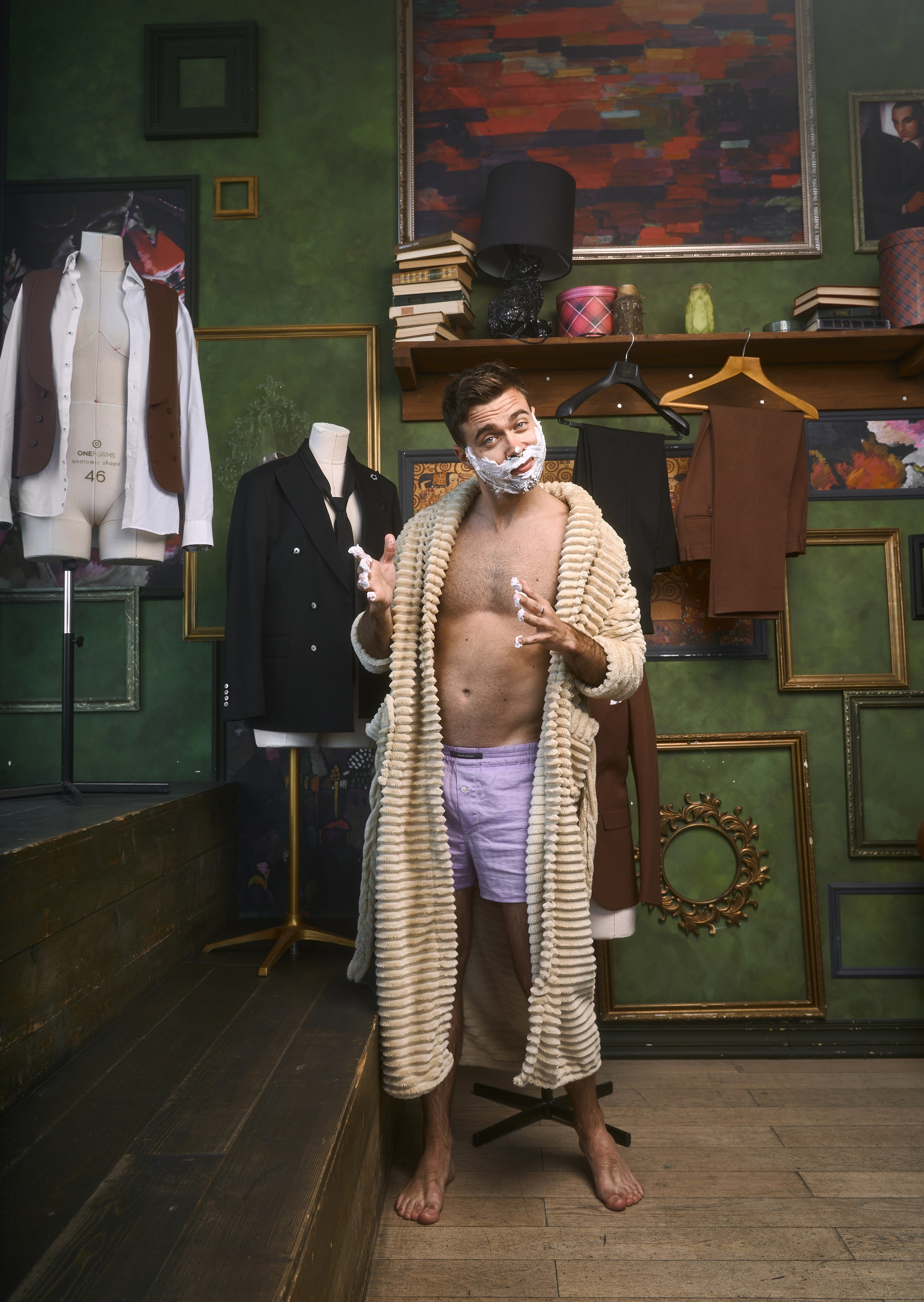 Павел — ведущий. Главная