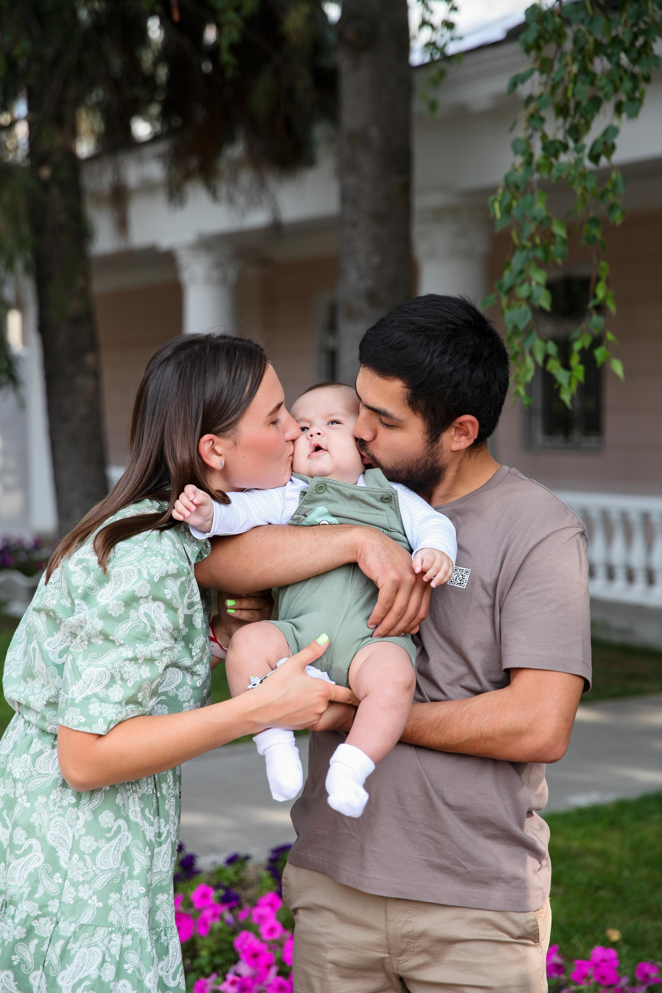 Саид, Анна и Амир. Семейный фотограф в Екатеринбурге и Красноуфимске Евгения Лягаева