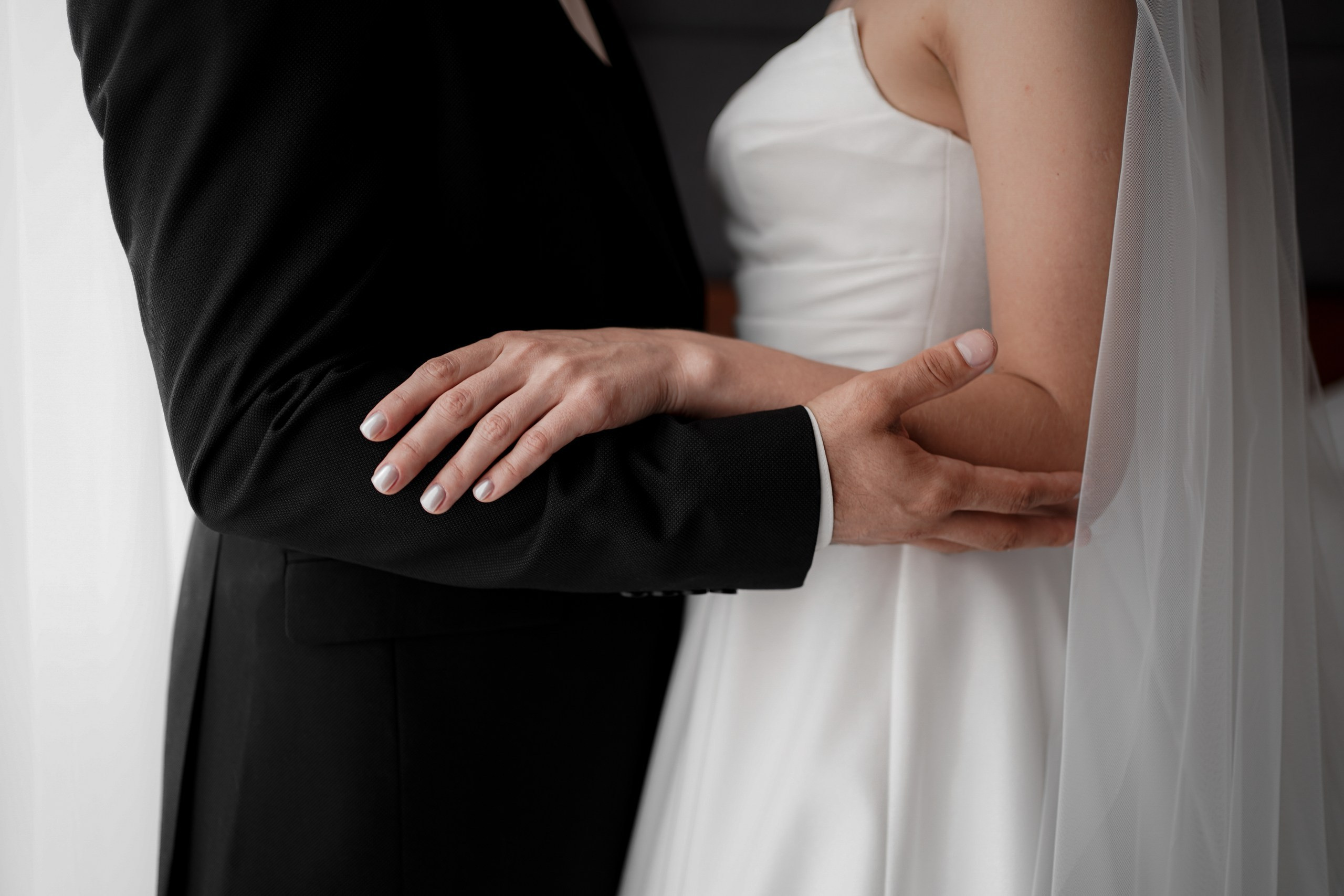 Виктория и Тарон в отеле Арка. Свадебный фотограф Ростов-на-Дону. Свадебный фотограф в Ростове-на-Дону. Таинство Крещения и Венчания, семейные фотосессии. Алёна Чёботова