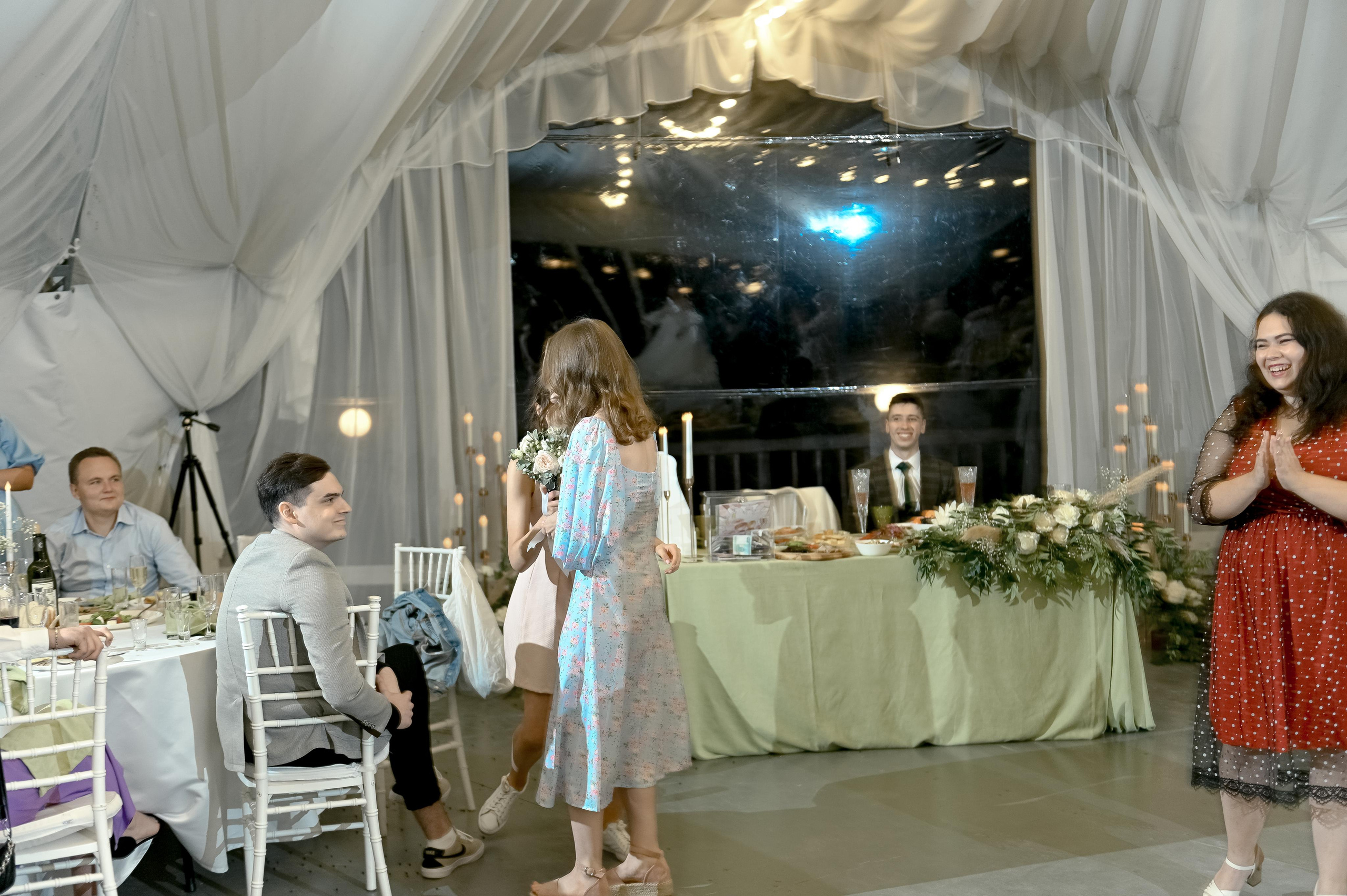 Ира и Юра. Площадка: Оленьи Пруды. Свадебный и семейный фотограф Ангелина Нусина