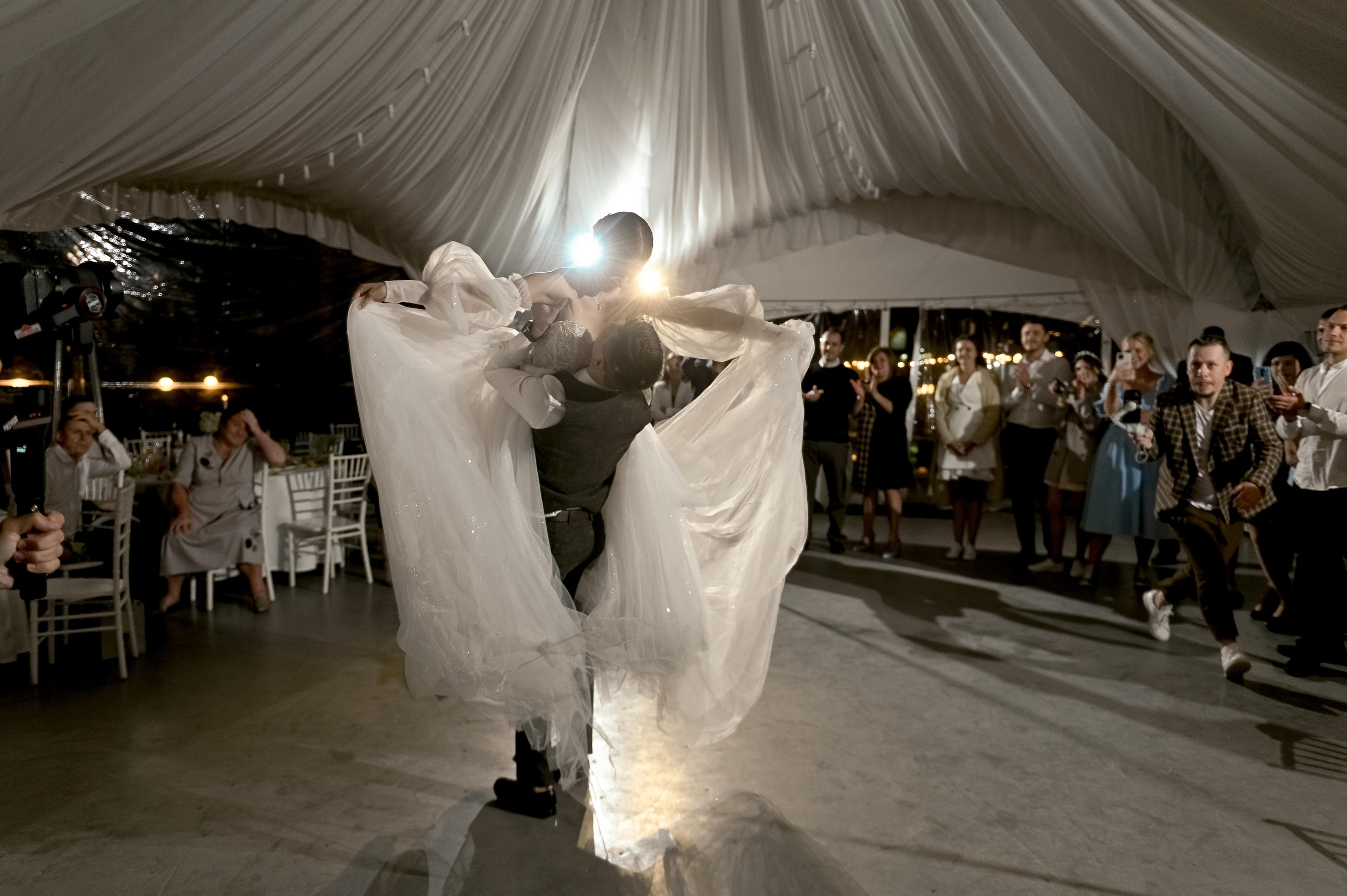 Ира и Юра. Площадка: Оленьи Пруды. Свадебный и семейный фотограф Ангелина Нусина