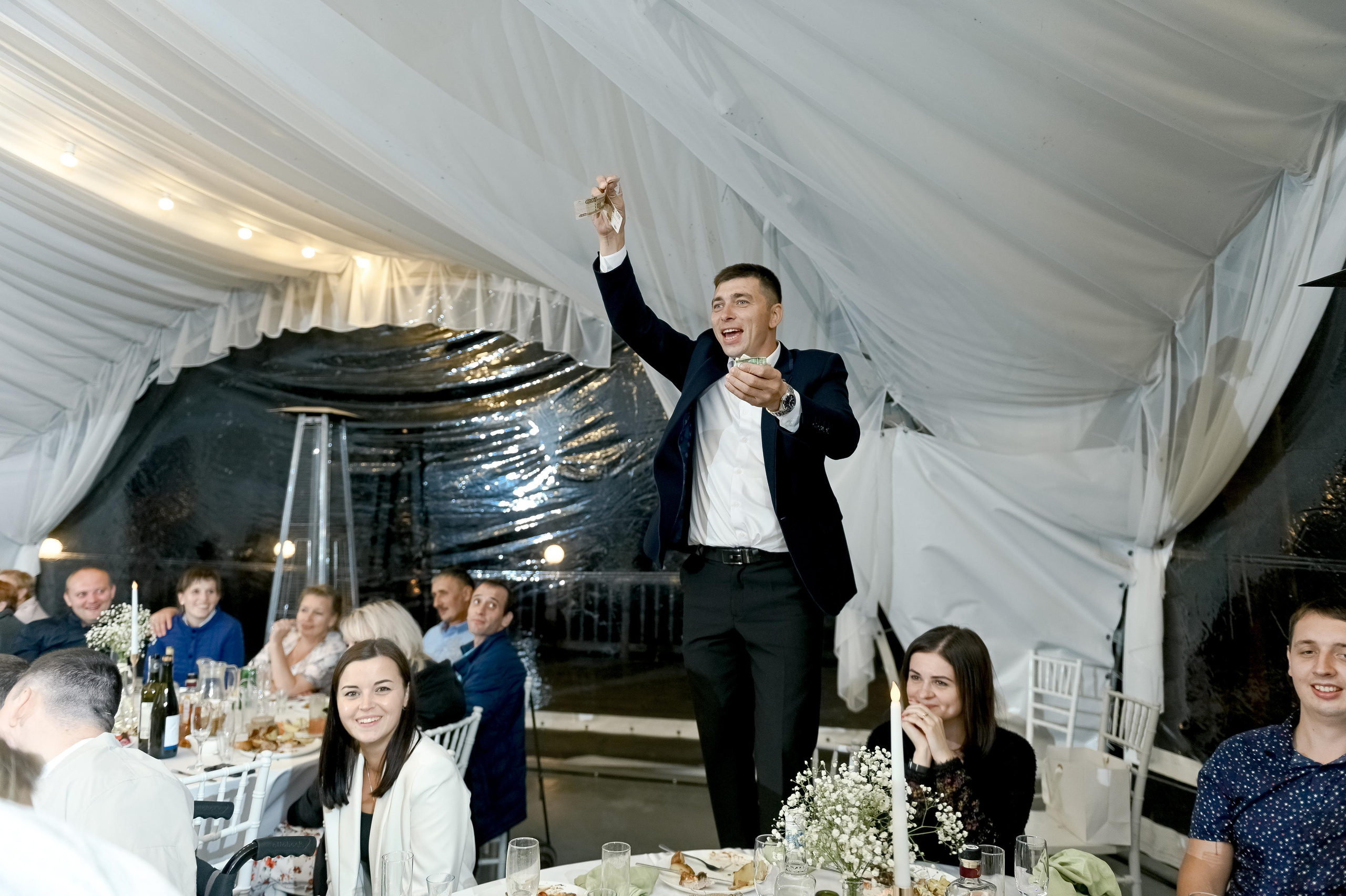 Ира и Юра. Площадка: Оленьи Пруды. Свадебный и семейный фотограф Ангелина Нусина