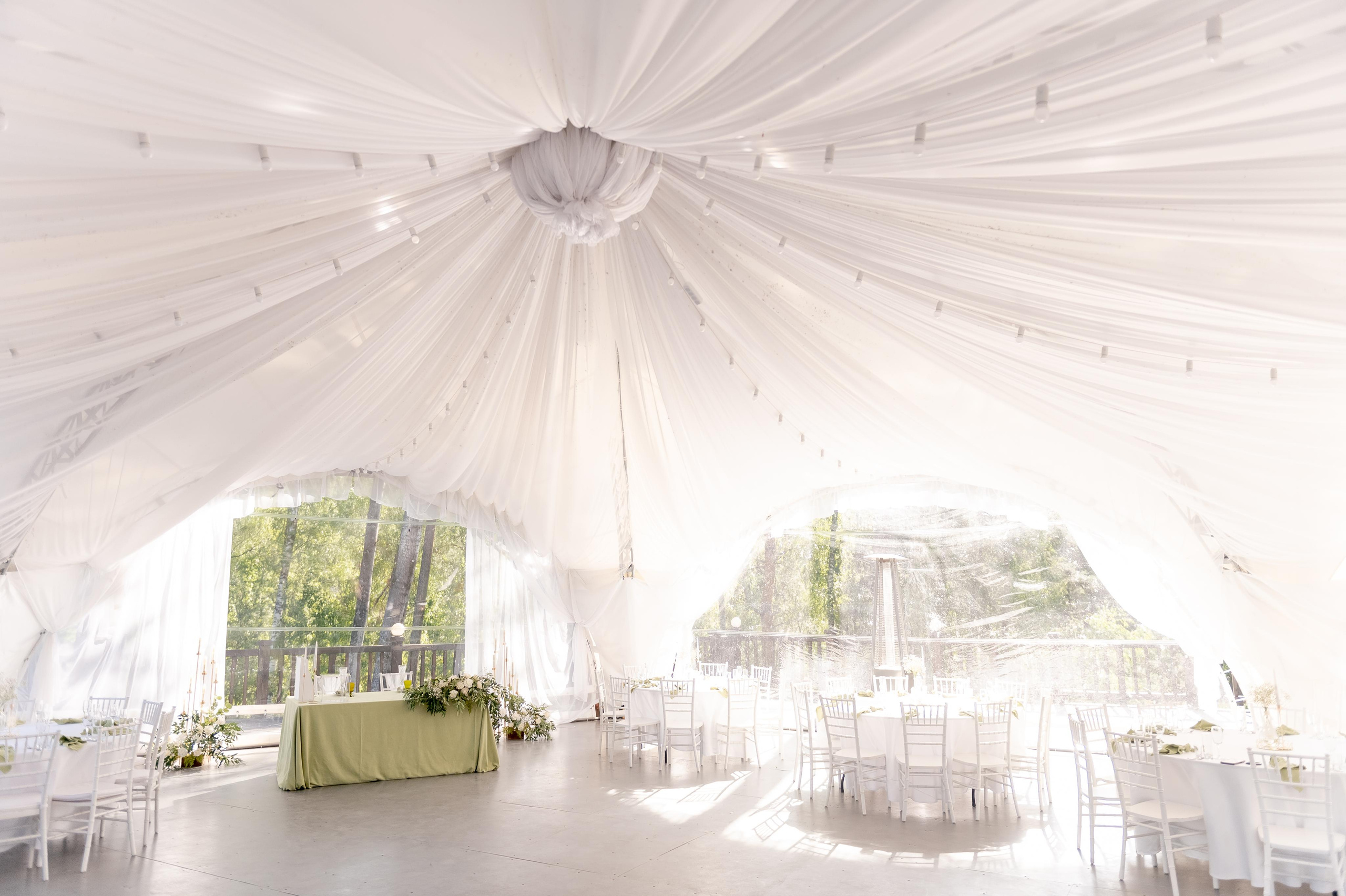 Ира и Юра. Площадка: Оленьи Пруды. Свадебный и семейный фотограф Ангелина Нусина