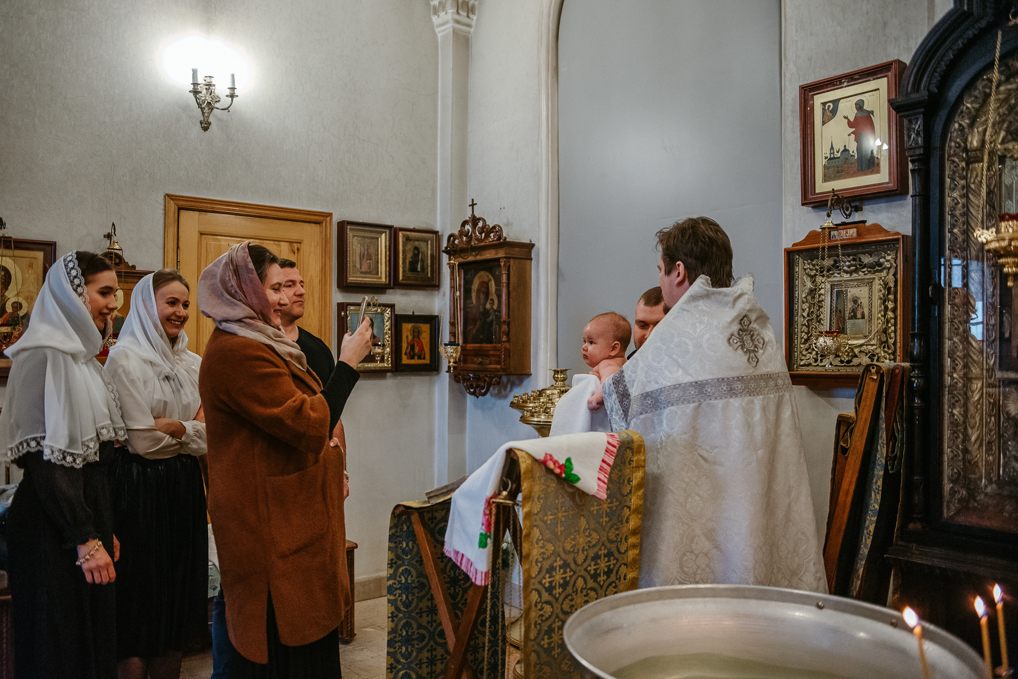 Крещение в Храме Преподобного Сергия Радонежского в Бусинове. Семейный фотограф в г.Москве Катя Норм