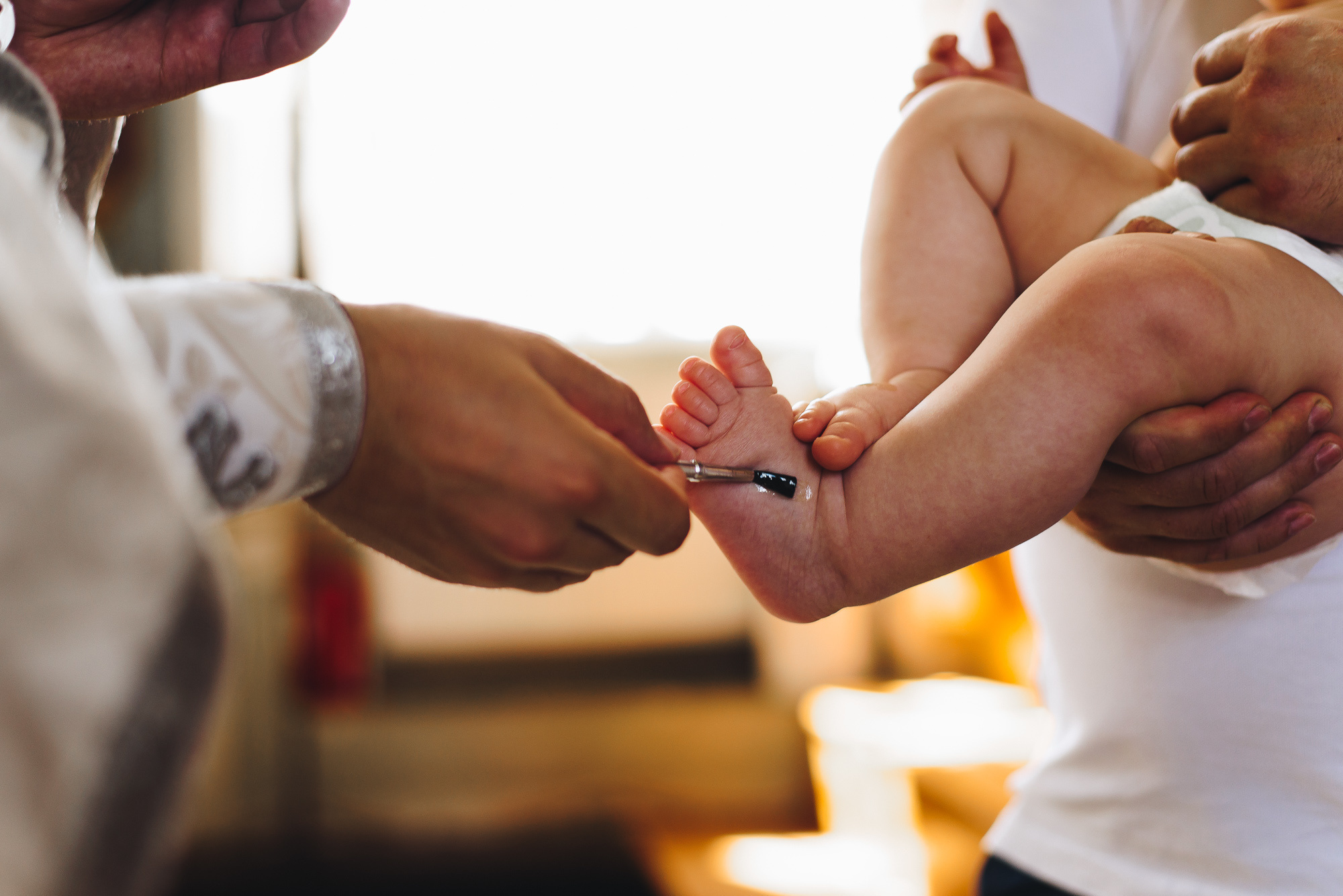 Таинство крещения, кадры. Семейный фотограф в г.Москве Катя Норм