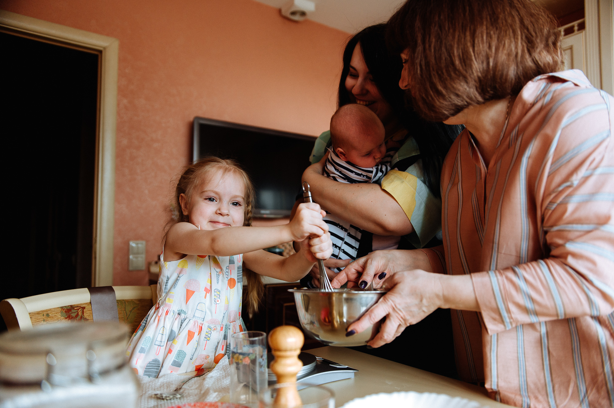 В гостях у бабушки. Семейный фотограф в г.Москве Катя Норм