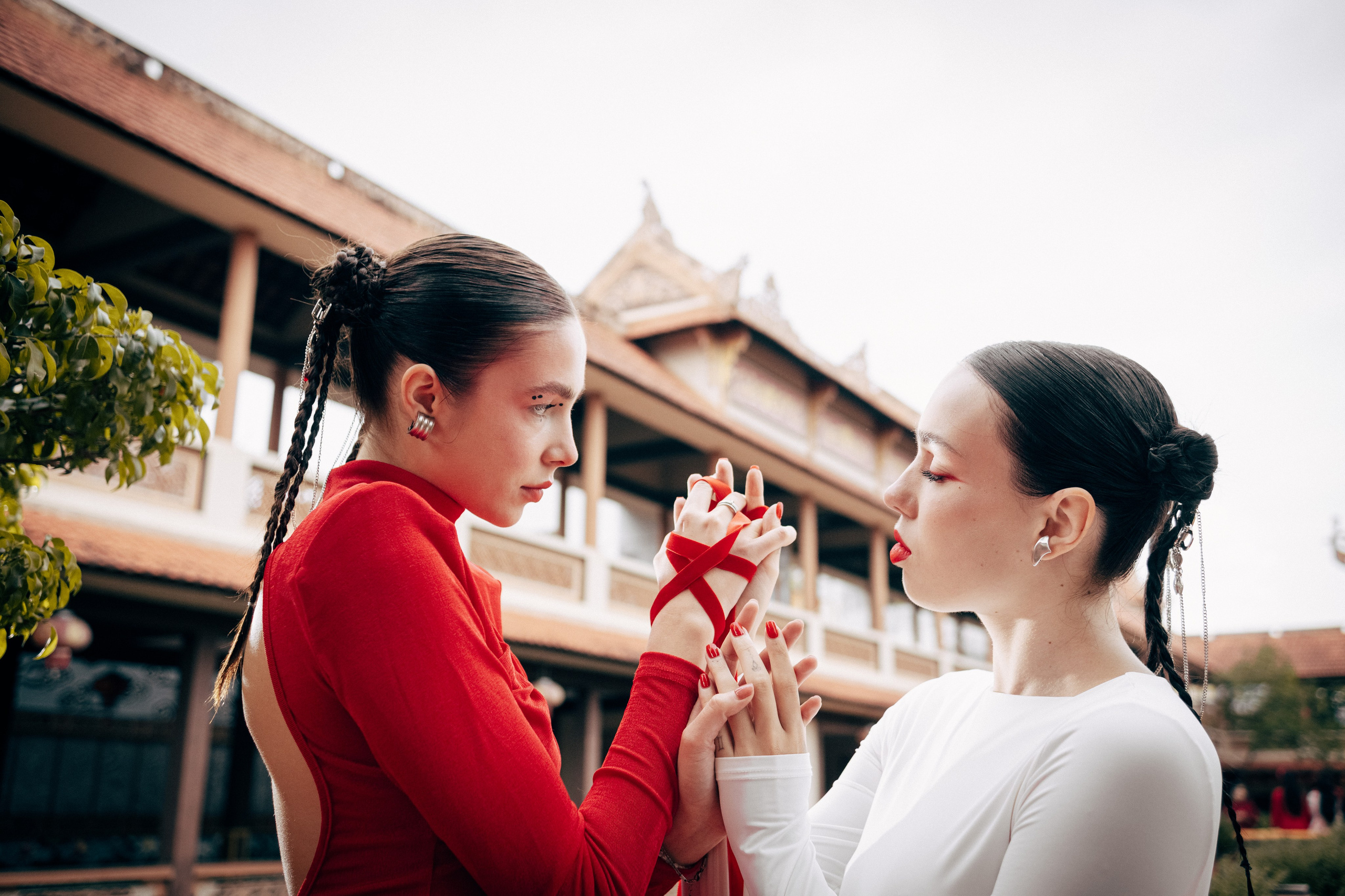 Валерия и Анна. Da nang Photographer Sergey Zelēnkin