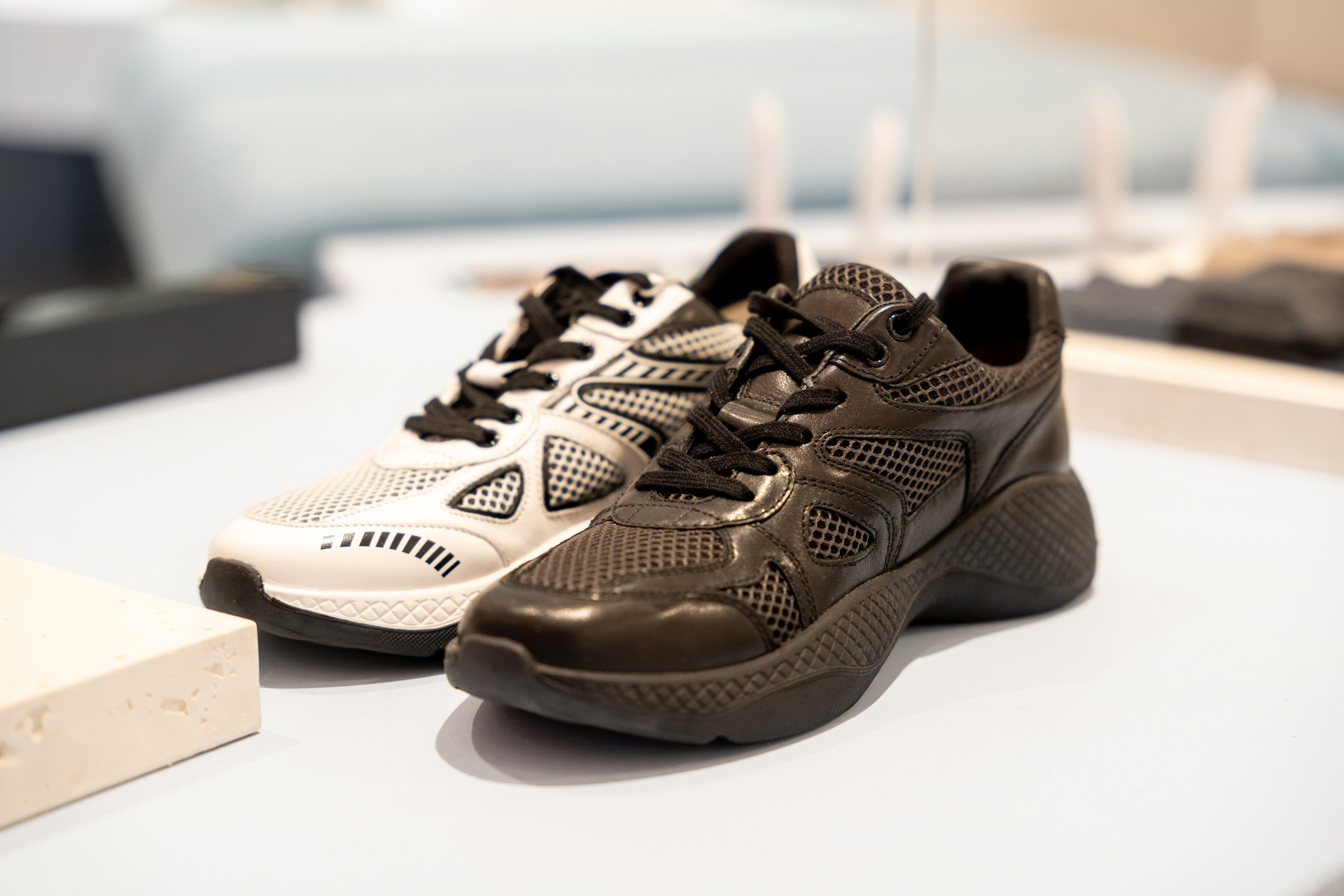 Интерьерная фотосъемка магазина Ekonika в Краснодаре — обувной бренд Профессиональная фотосъемка Ekonika — фирменный магазин в Краснодаре. Шедевры для Вас! Фотограф и Видеограф в Краснодаре Пахиев Руслан