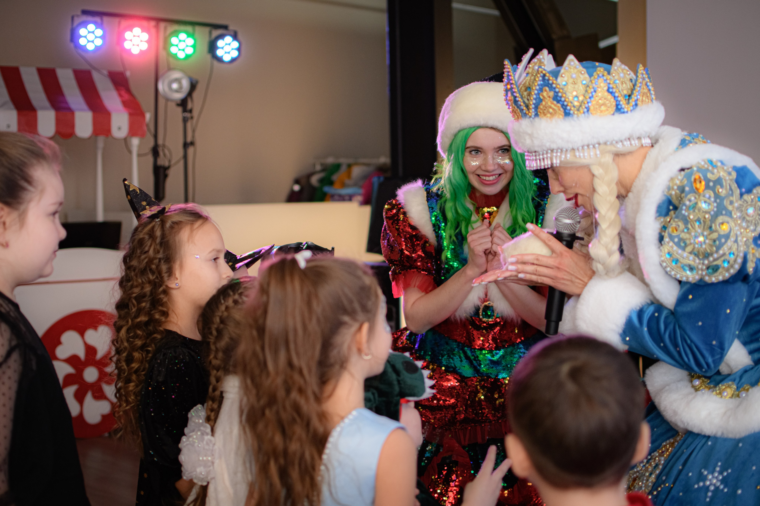 HAPPY NEW YEAR. Photokarish