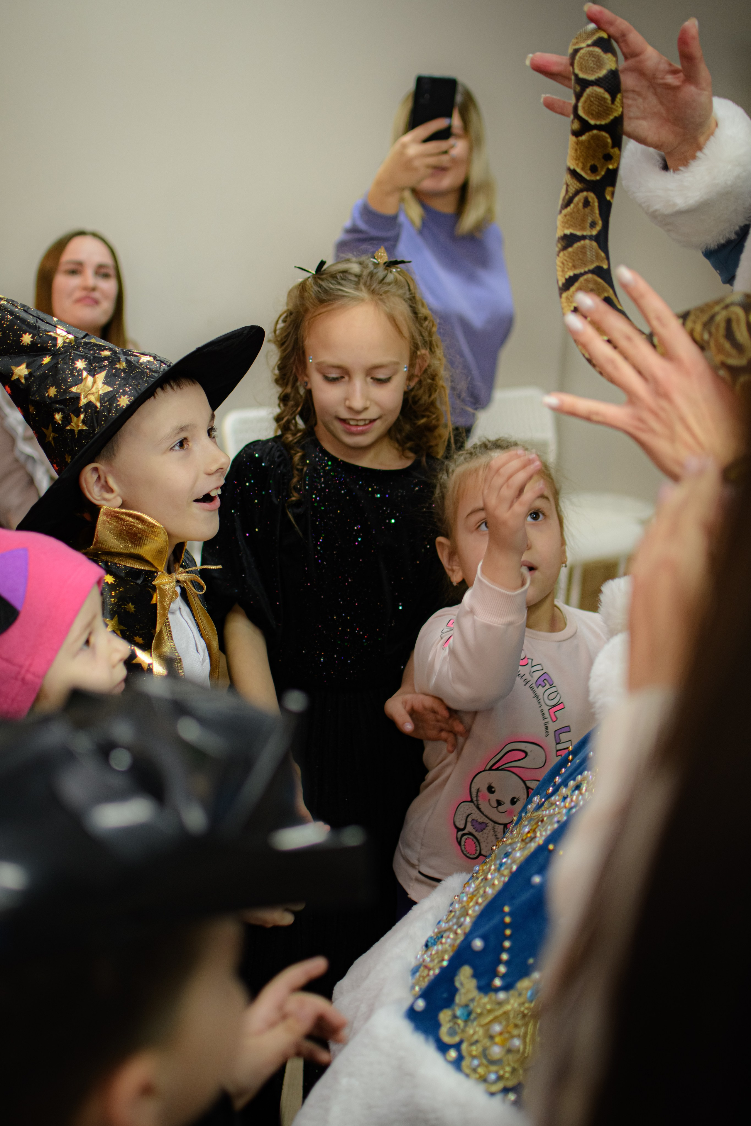 HAPPY NEW YEAR. Photokarish