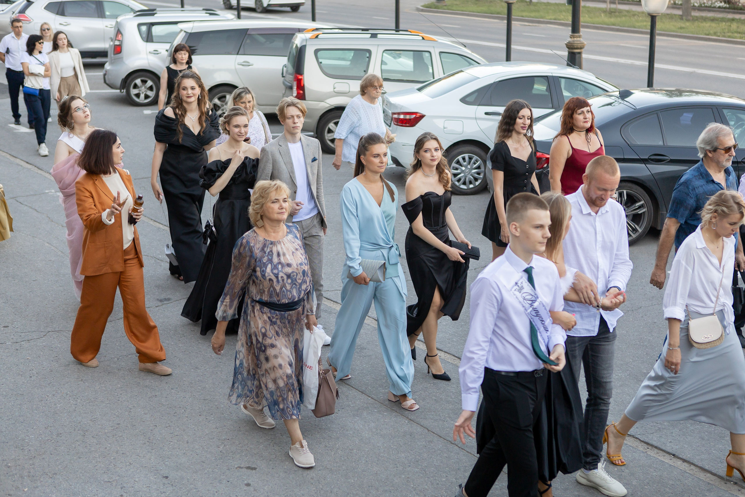 Выпускной Гимназия 12 2024 г. Свадебный и портретный Фотограф в Липецке Дмитрий Котюков