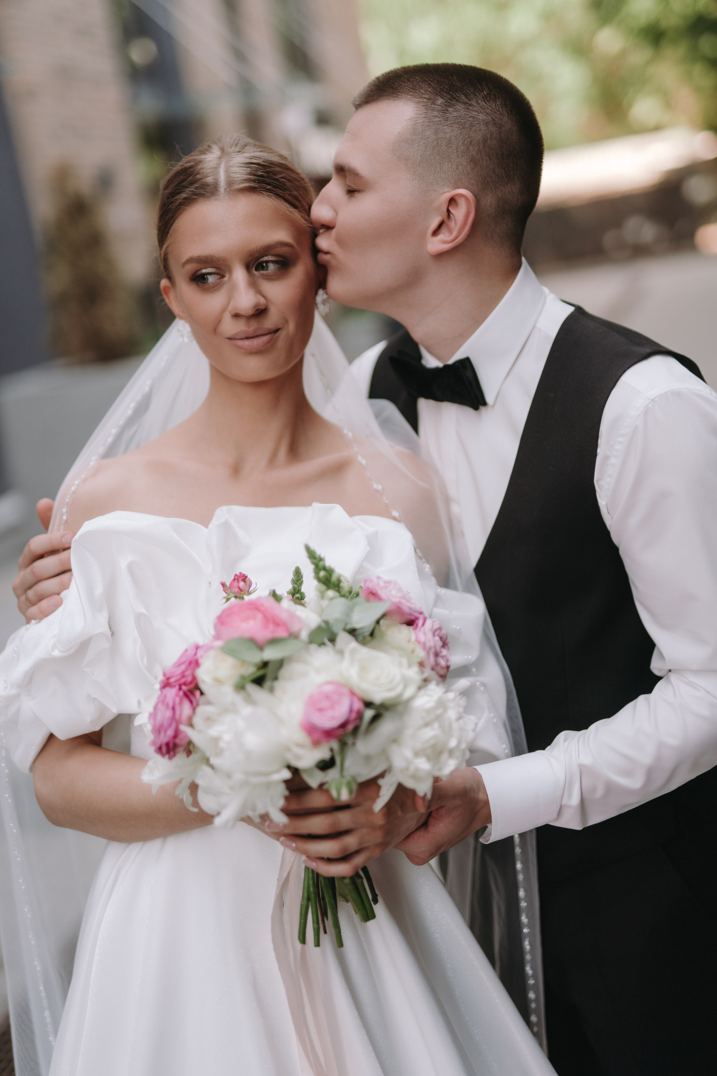 БАНКЕТНЫЙ ЗАЛ ДАСКО ГАРДЕН, ЭМИЛЬ БУРАНГУЛОВ, ИЛЬНАР АХМАДУЛЛИН