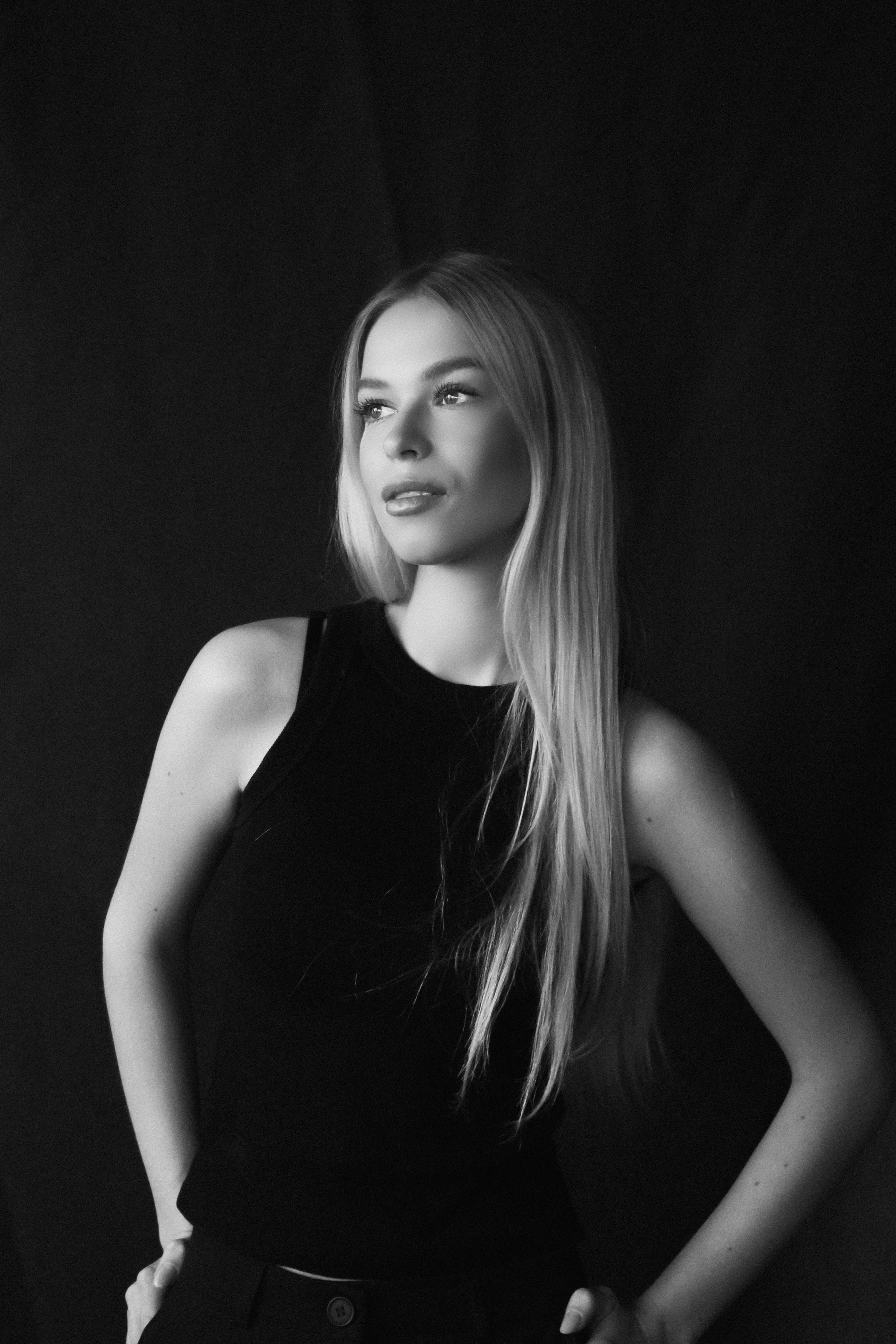 Портрет у окна. Фотограф в Краснодаре Кристина Филиппова