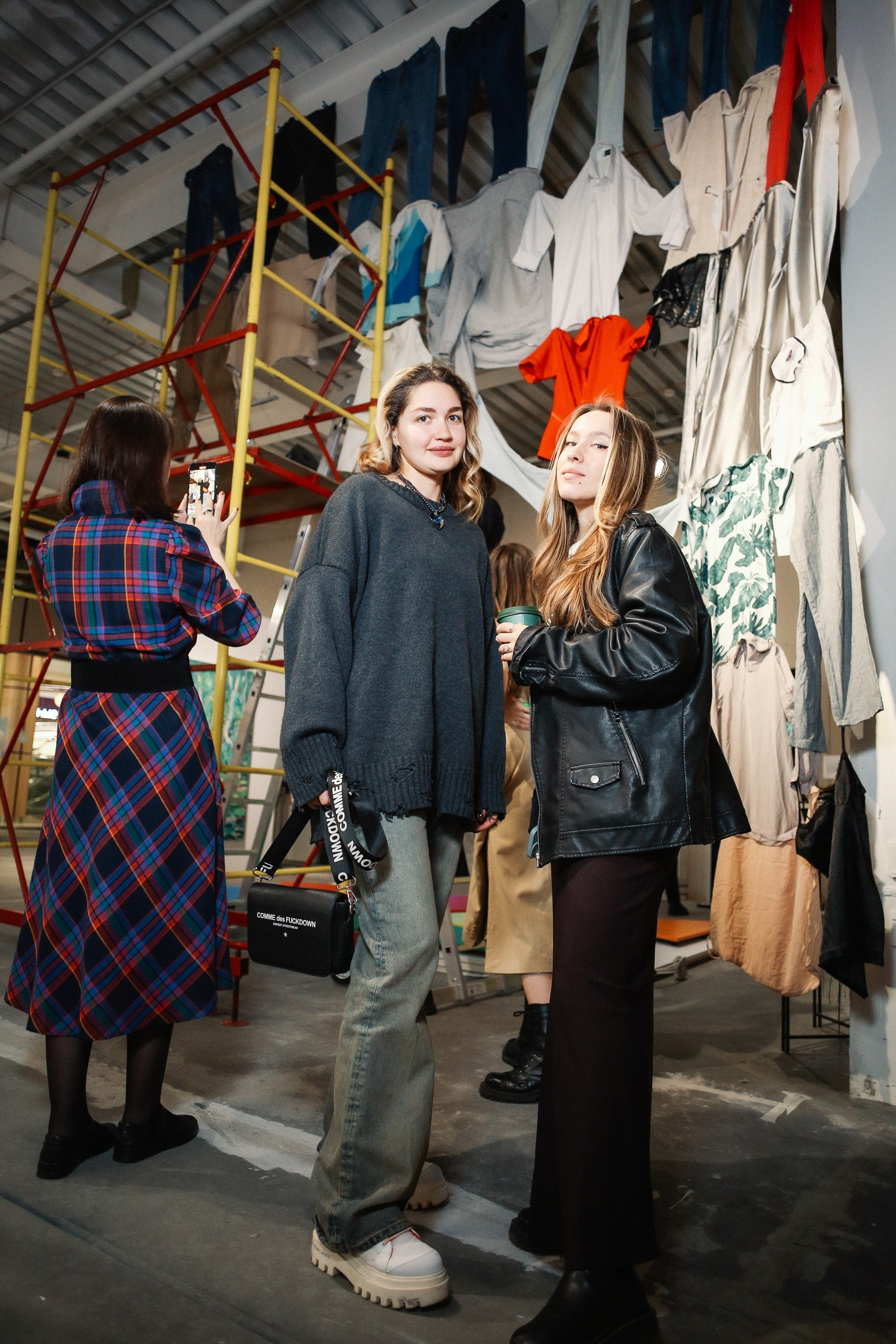 Открытие выставки в галерее. Портретный и репортажный фотограф. Мыльников Илья